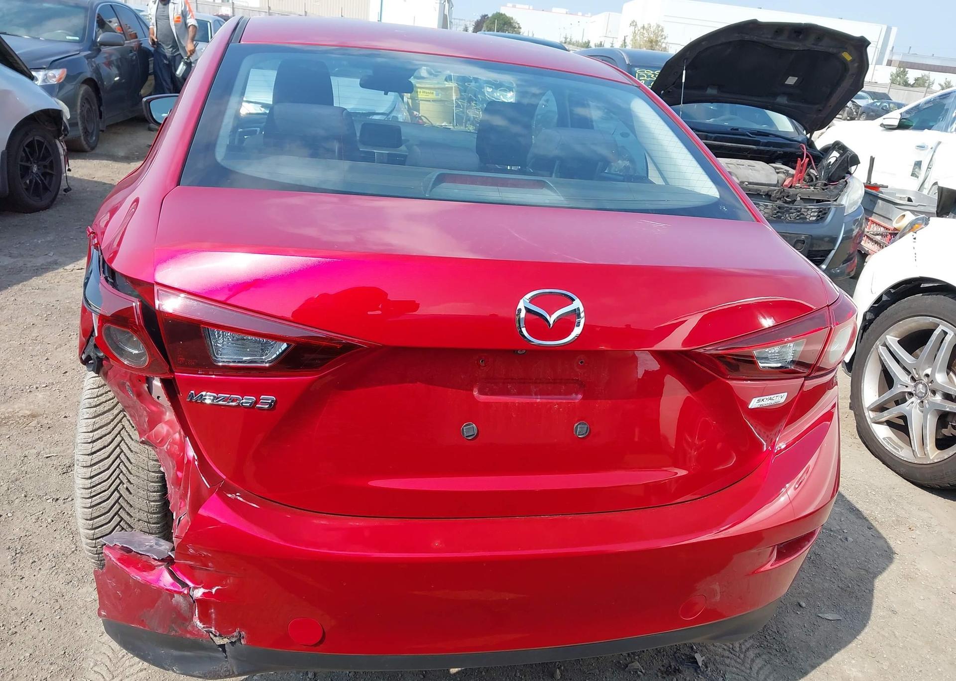 2018 MAZDA 3 Sport