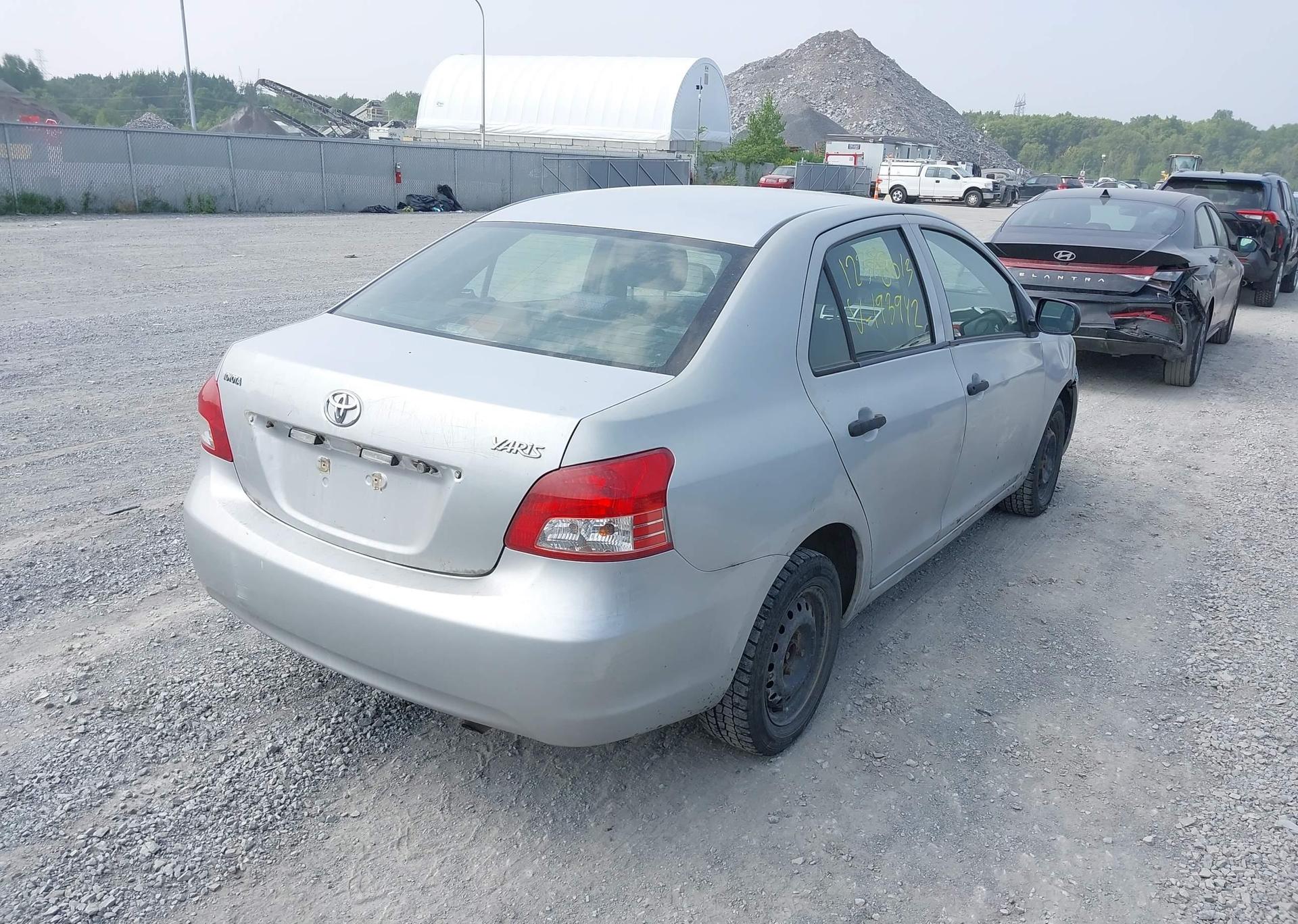 2008 TOYOTA YARIS