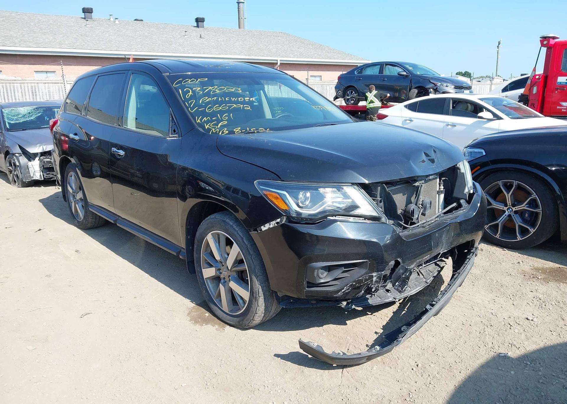 2017 NISSAN PATHFINDER S