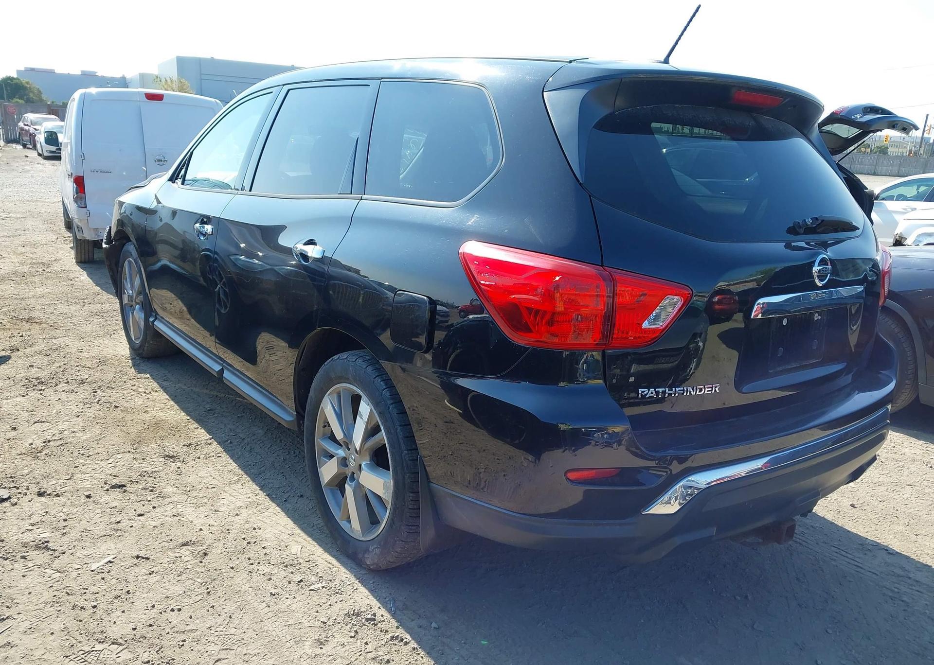 2017 NISSAN PATHFINDER S
