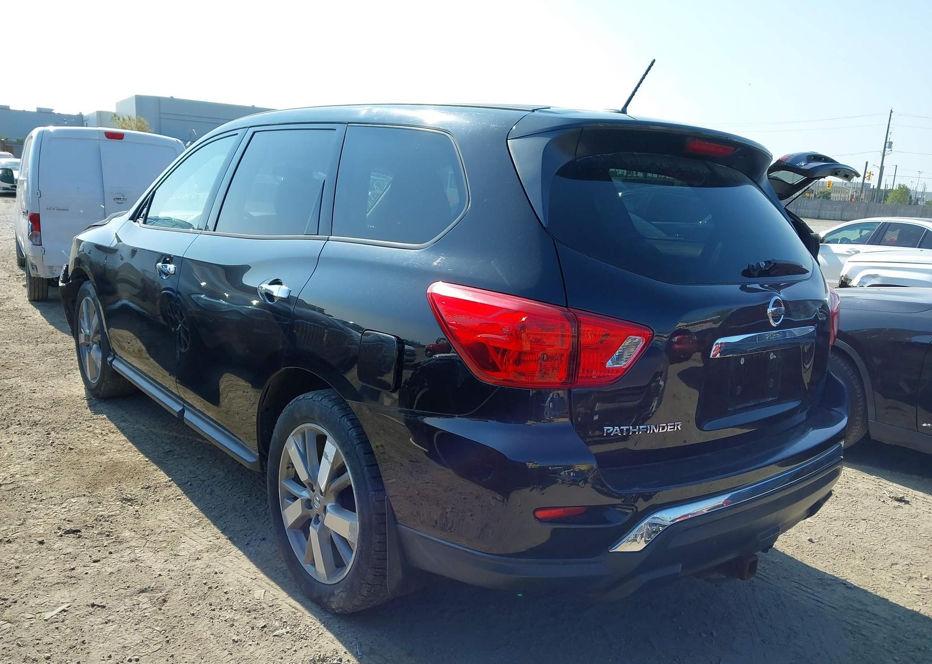 2017 NISSAN PATHFINDER S