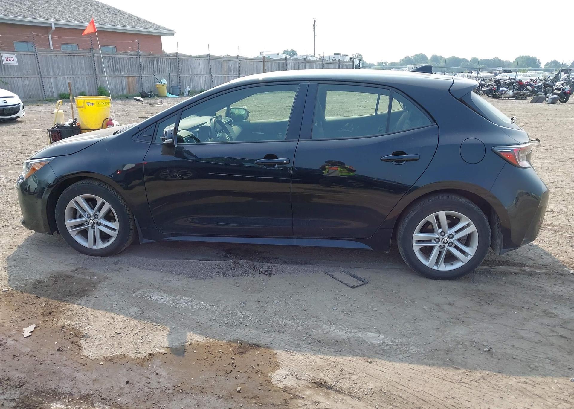 2022 TOYOTA COROLLA SE