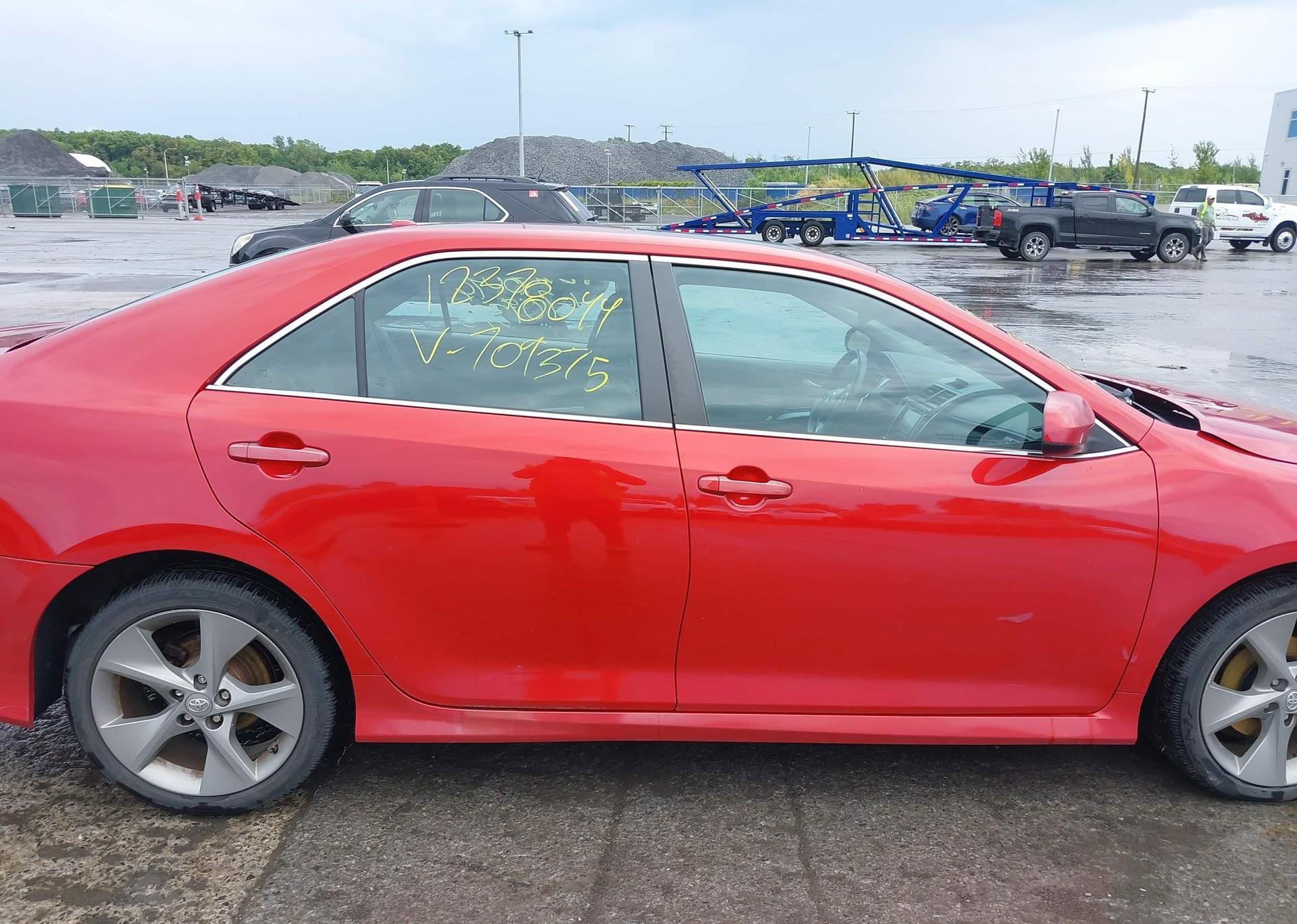 2013 TOYOTA CAMRY L