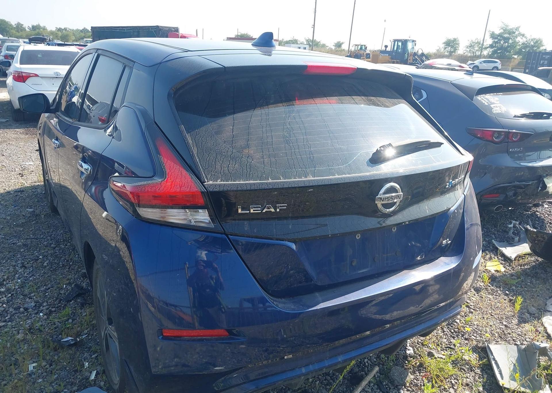 2018 NISSAN LEAF S