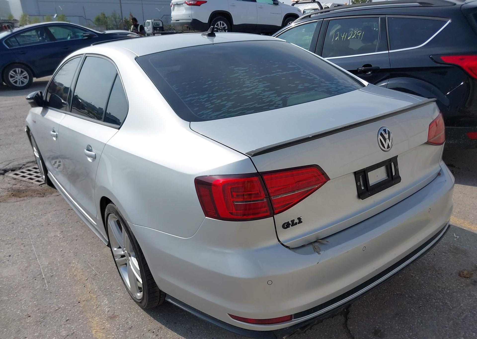 2016 VOLKSWAGEN JETTA GLI