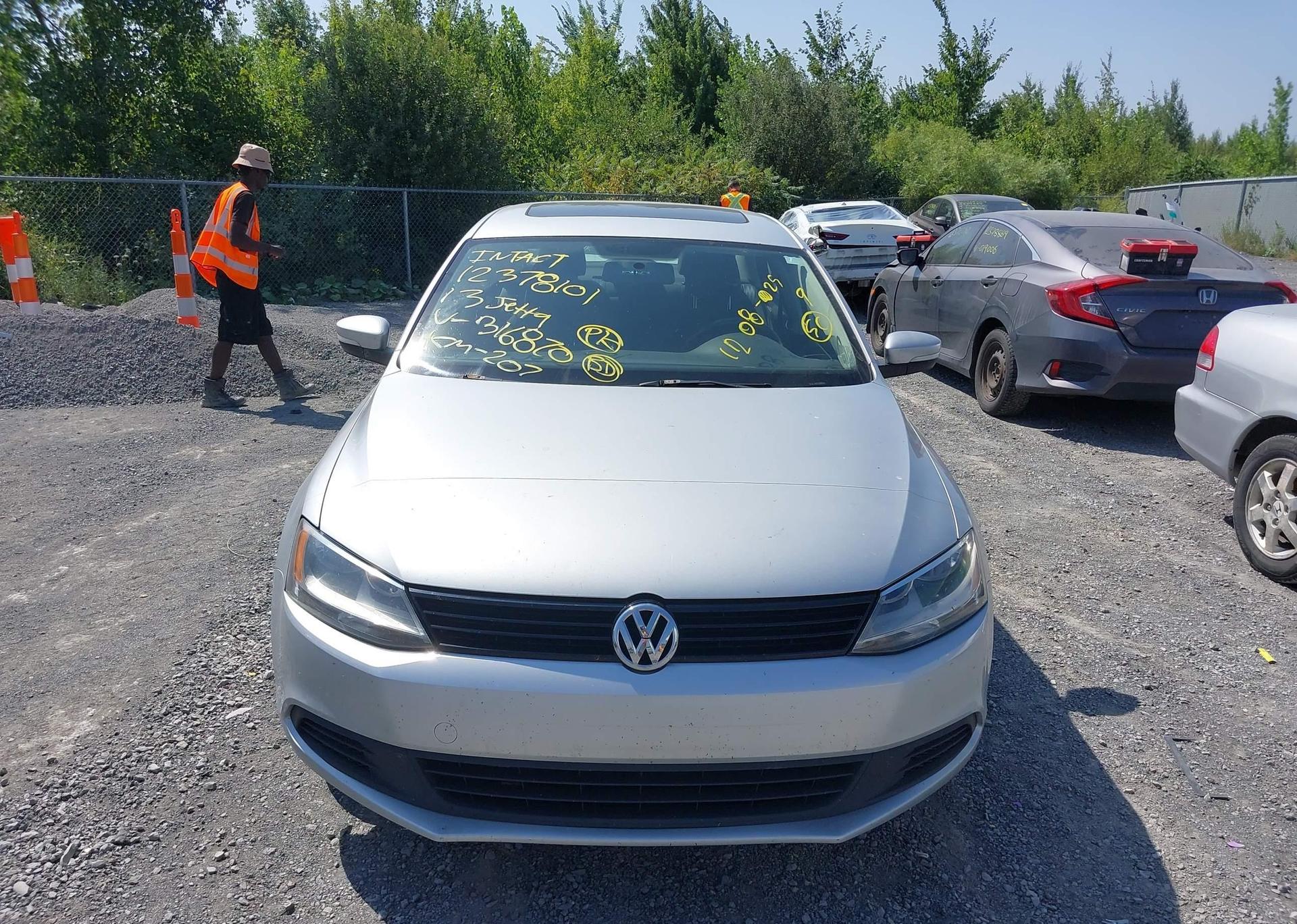 2013 VOLKSWAGEN JETTA SE