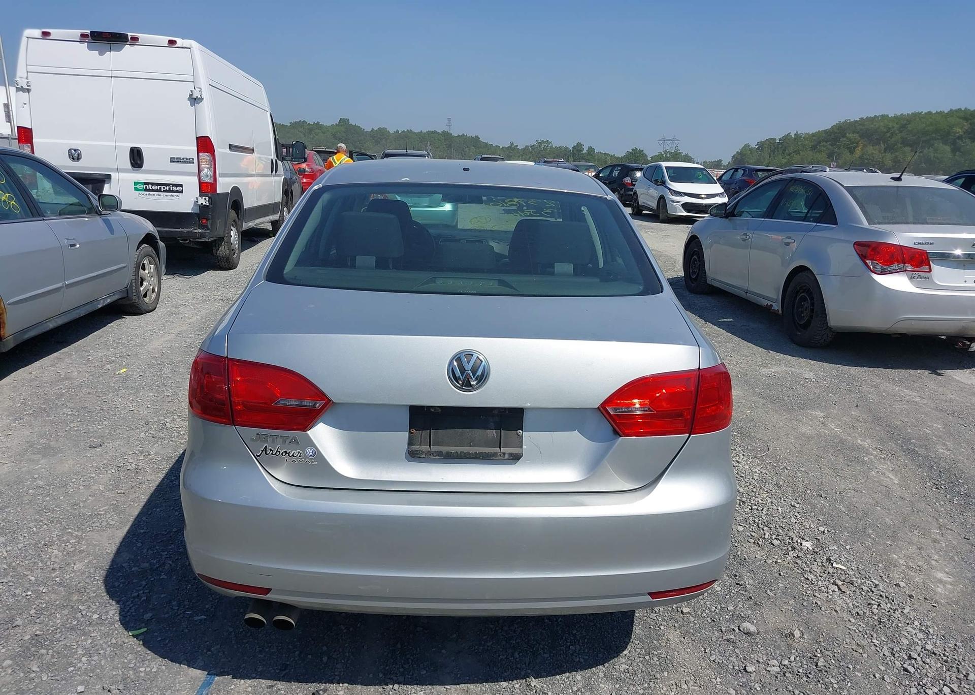 2013 VOLKSWAGEN JETTA SE