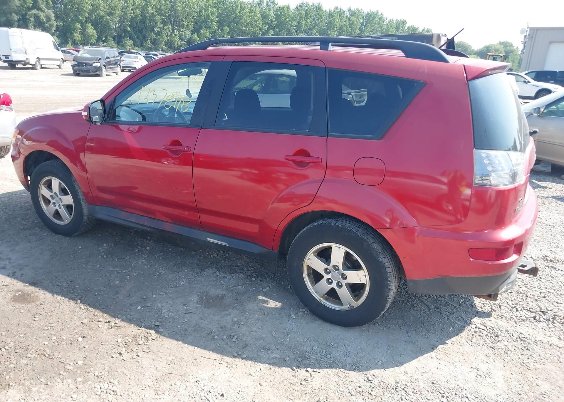 2010 MITSUBISHI OUTLANDER XLS