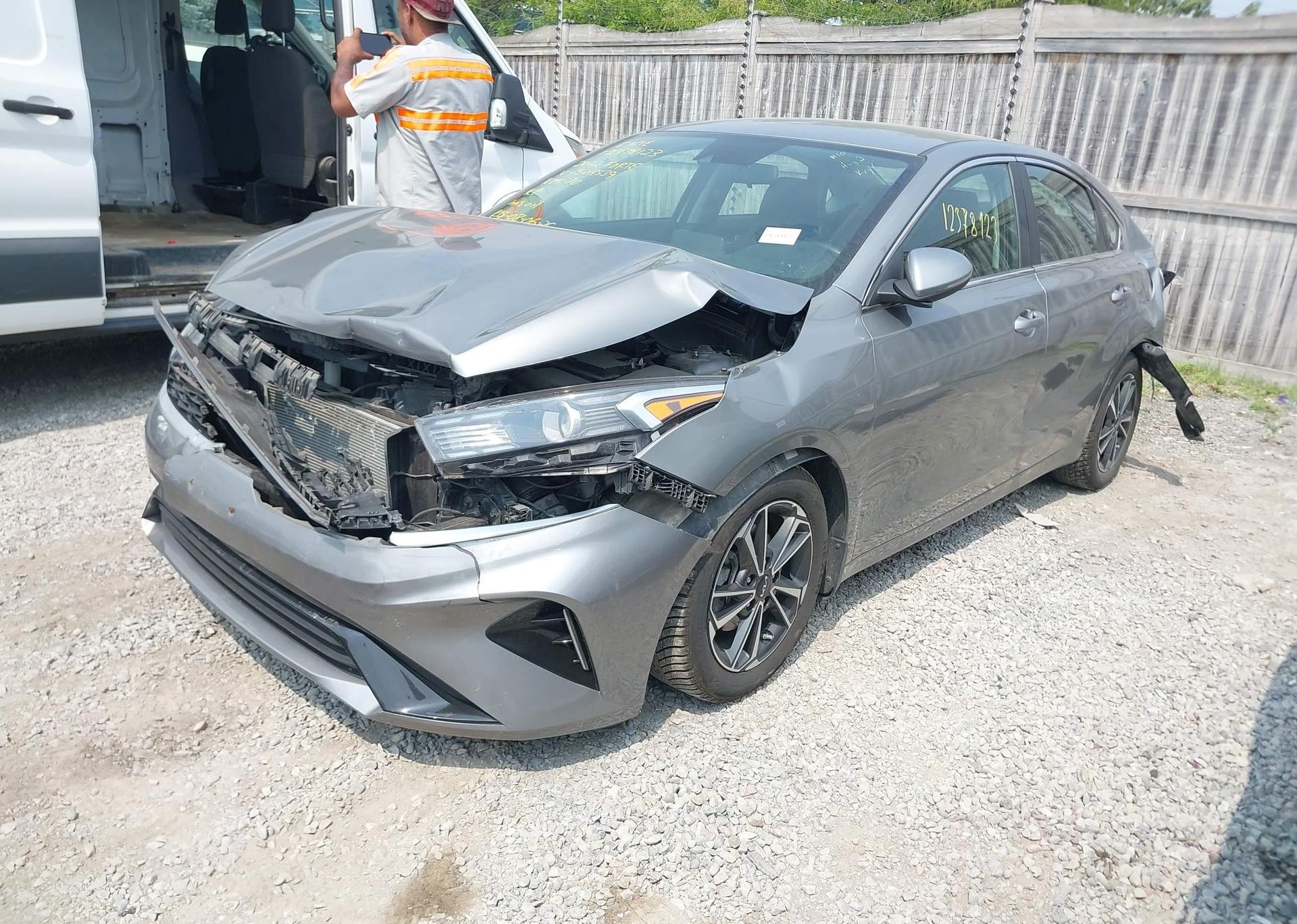 2022 KIA FORTE GT LINE