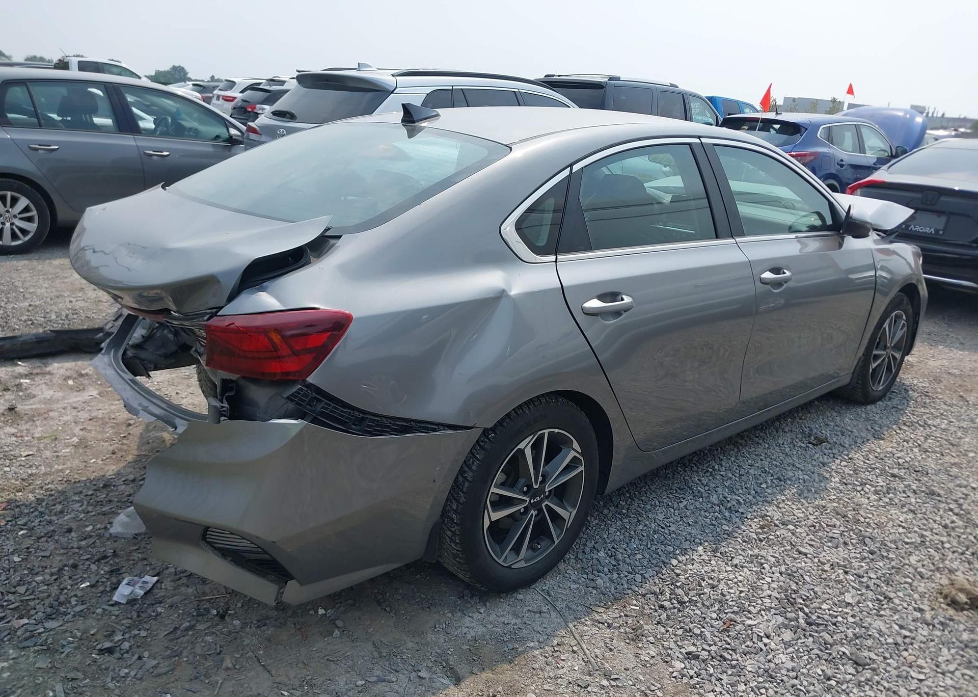 2022 KIA FORTE GT LINE
