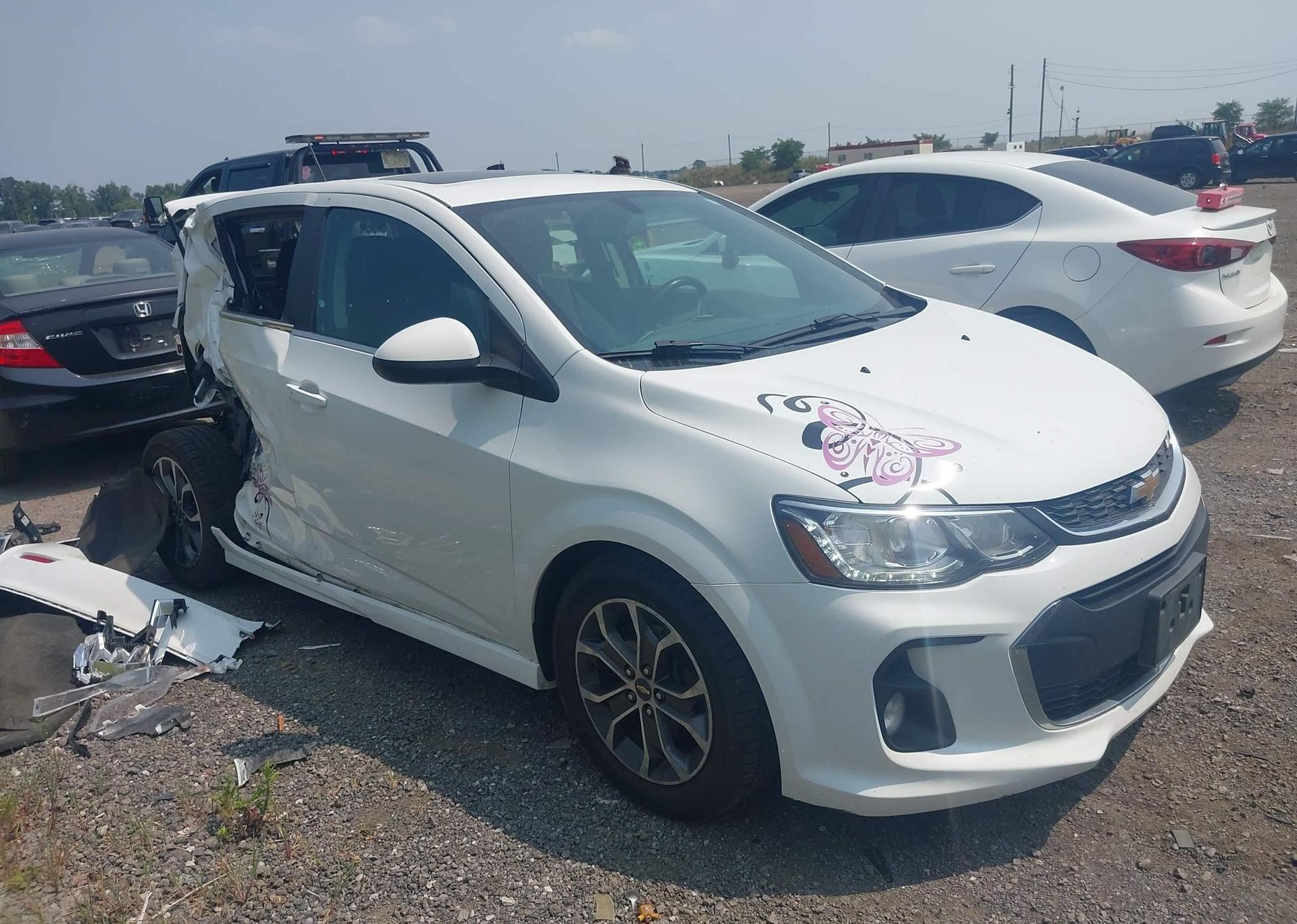 2017 CHEVROLET SONIC LT AUTO