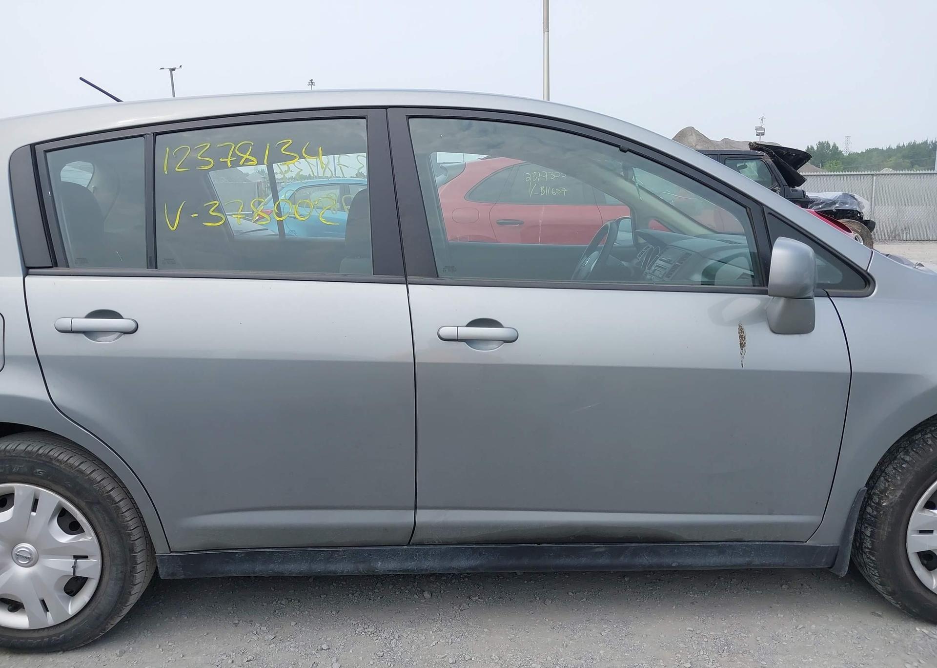 2012 NISSAN VERSA S