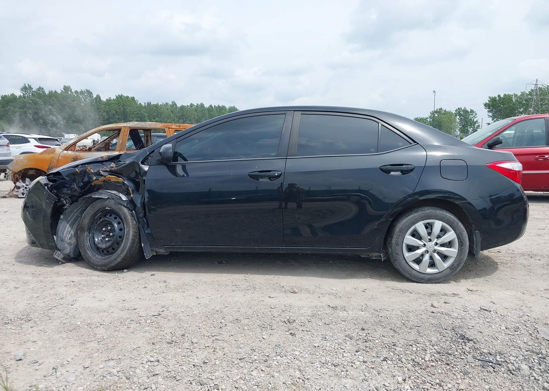 2015 TOYOTA COROLLA LE