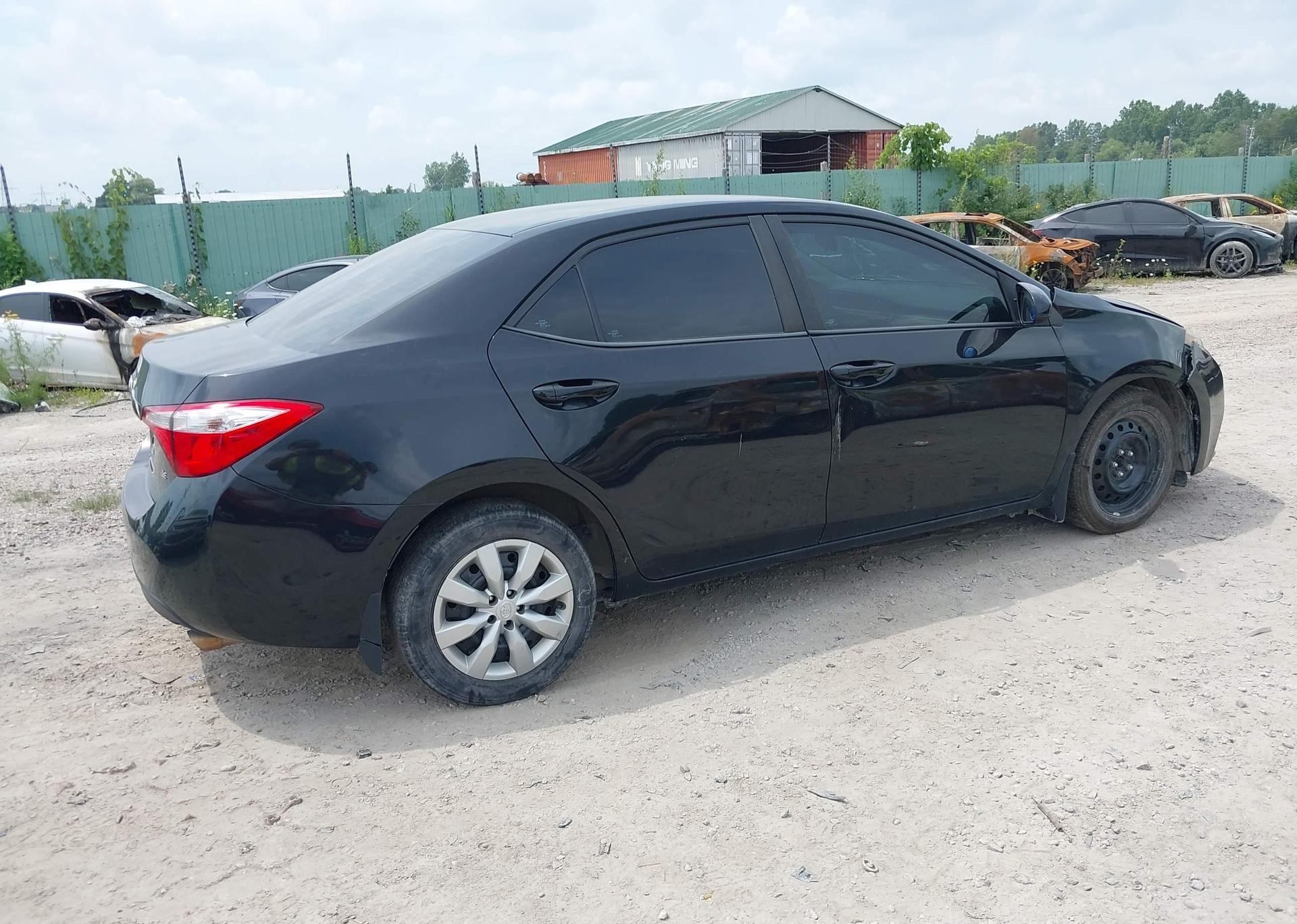 2015 TOYOTA COROLLA LE
