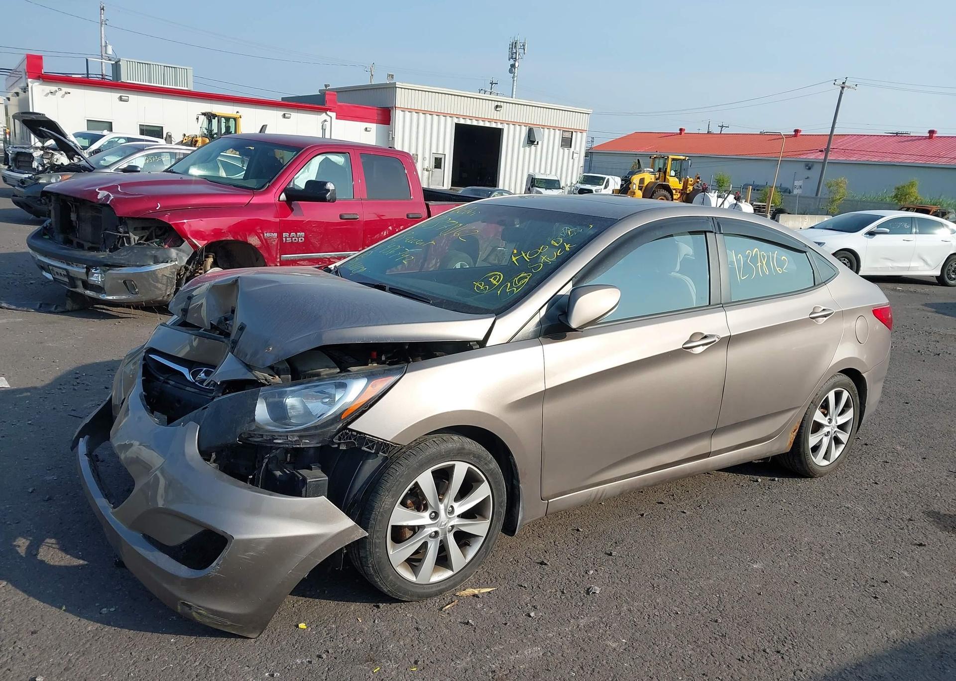 2013 HYUNDAI ACCENT GLS