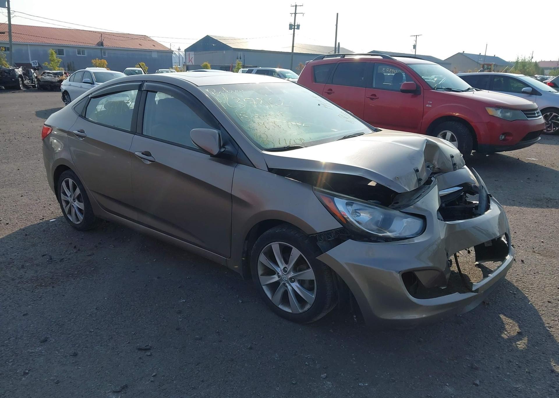 2013 HYUNDAI ACCENT GLS