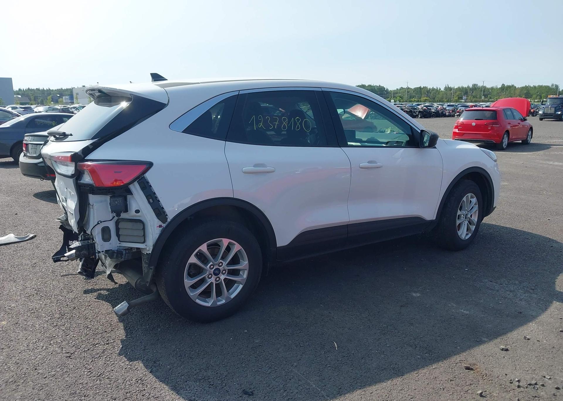2022 FORD ESCAPE SE