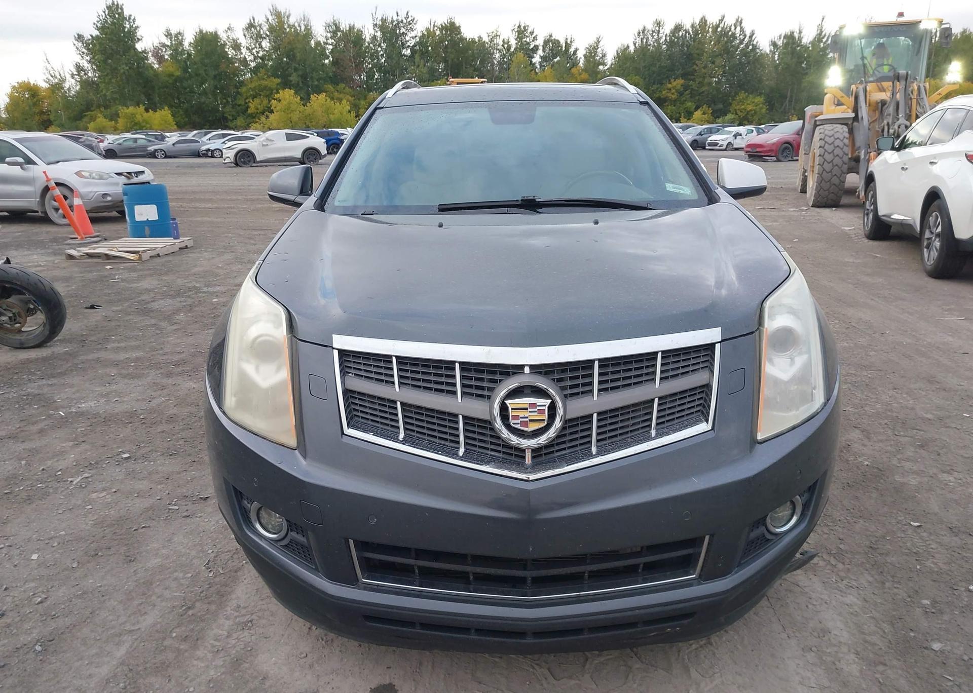 2011 CADILLAC SRX PERFORMANCE COLLECTION