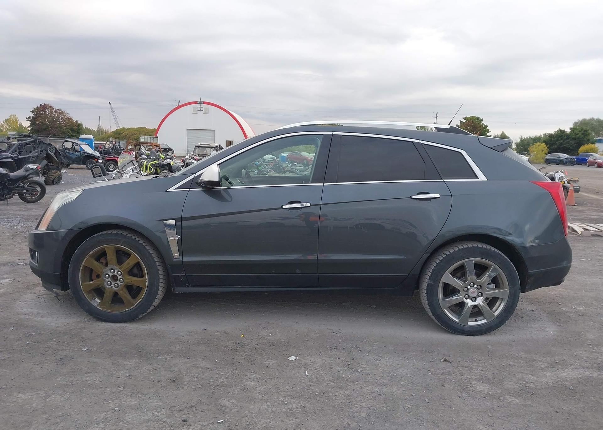 2011 CADILLAC SRX PERFORMANCE COLLECTION