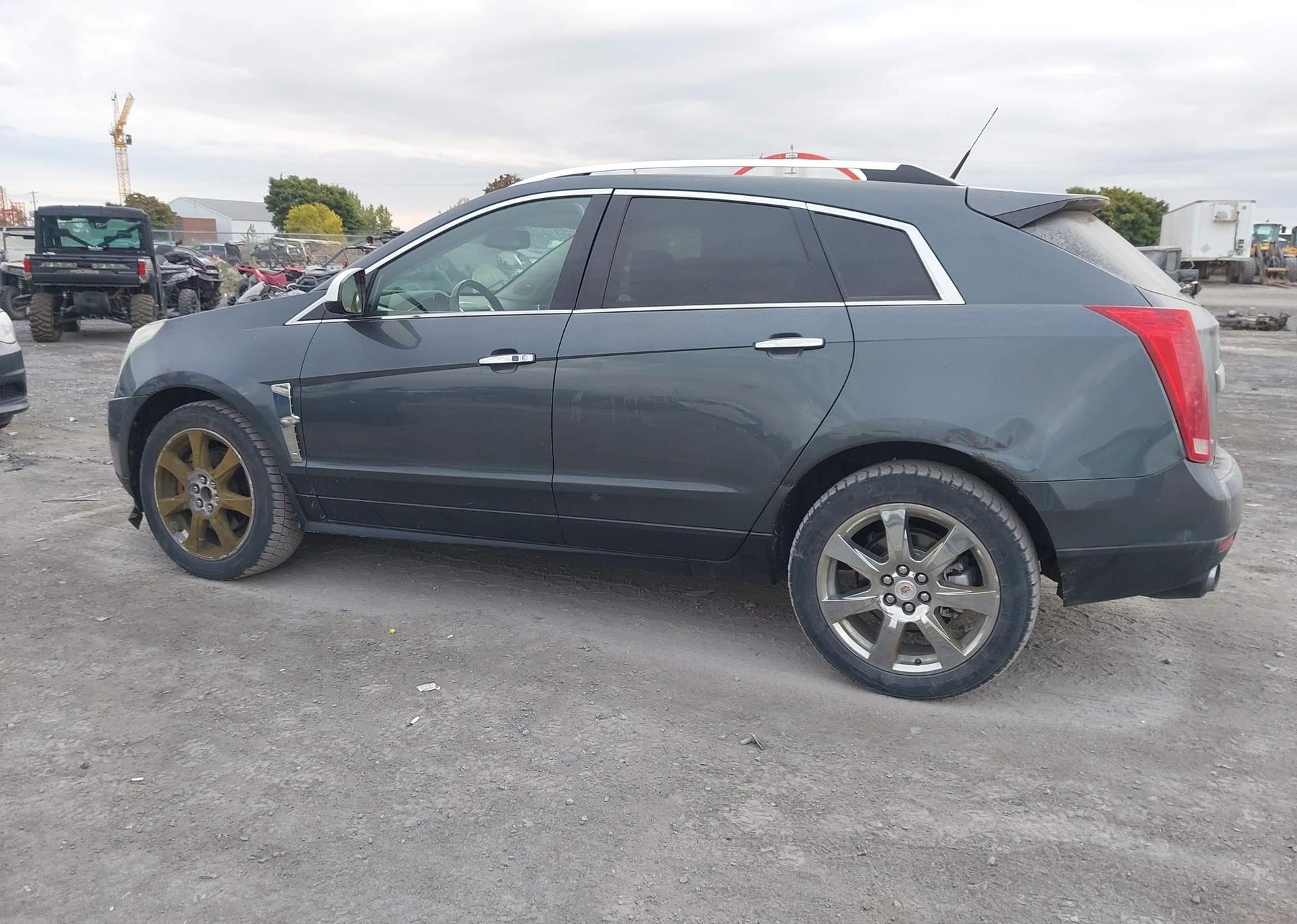 2011 CADILLAC SRX PERFORMANCE COLLECTION