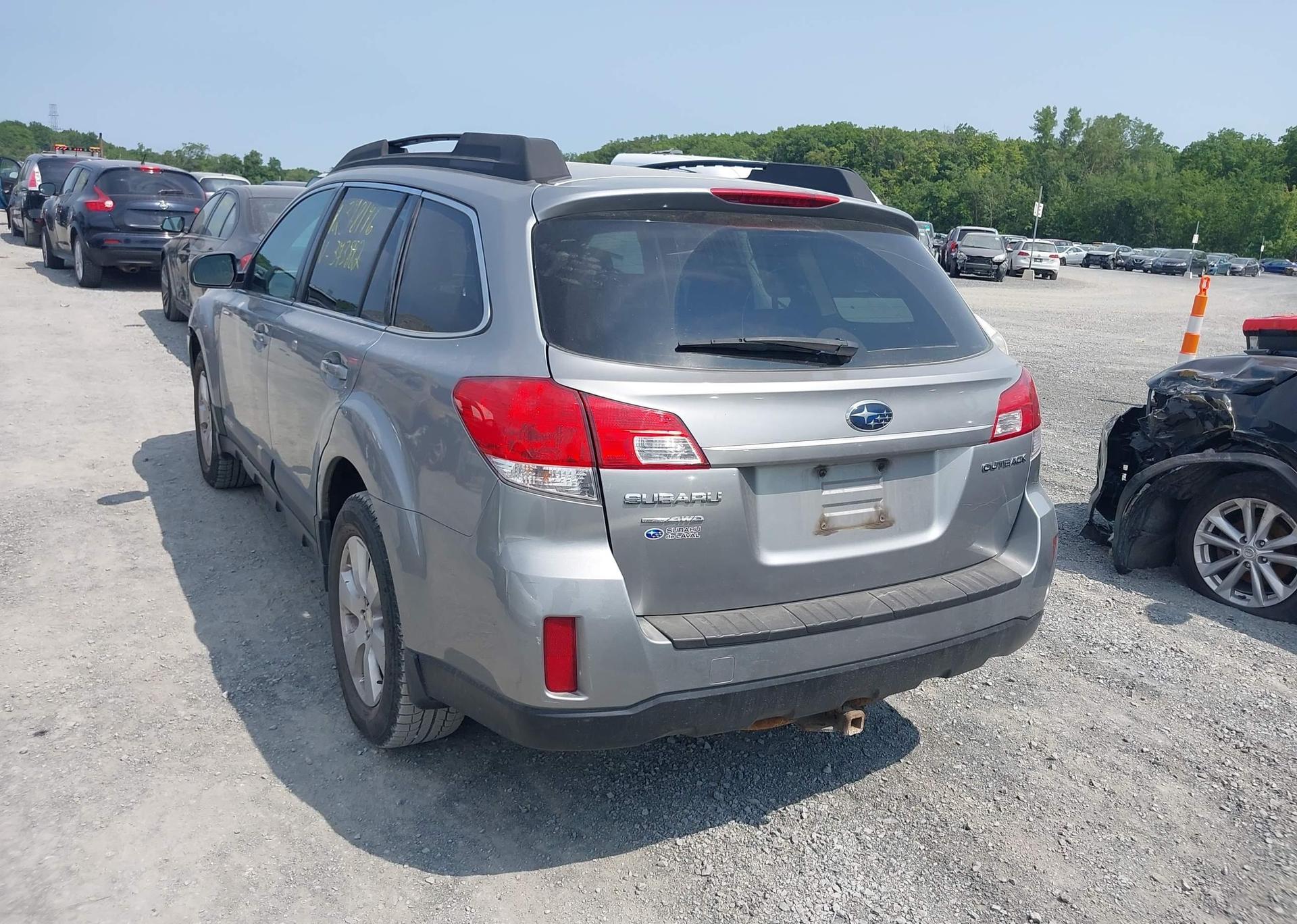 2011 SUBARU OUTBACK 2.5I PREMIUM