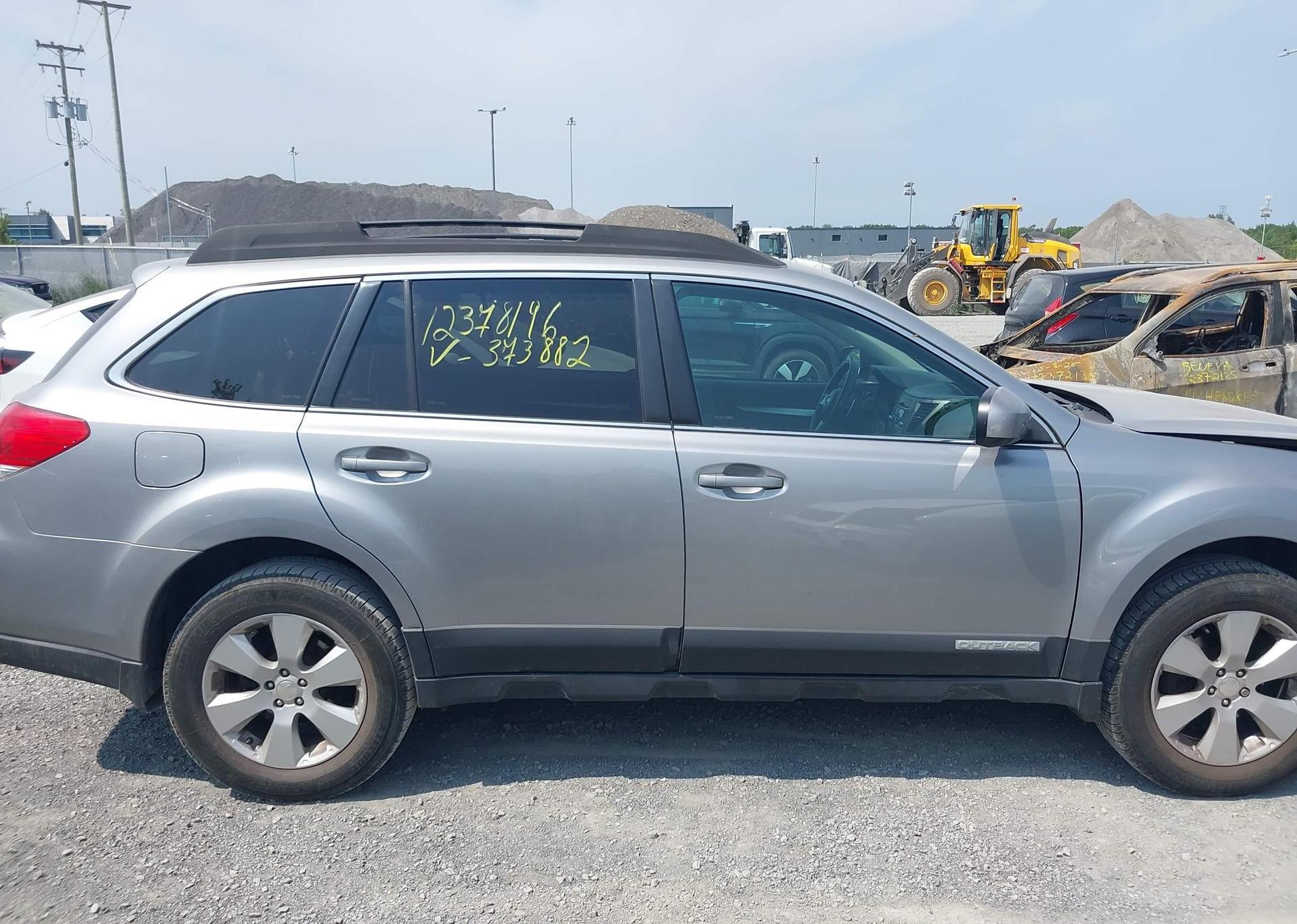 2011 SUBARU OUTBACK 2.5I PREMIUM