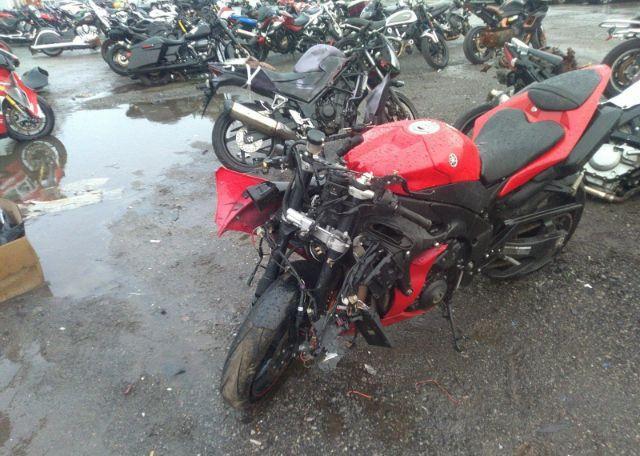 2014 YAMAHA YZFR1