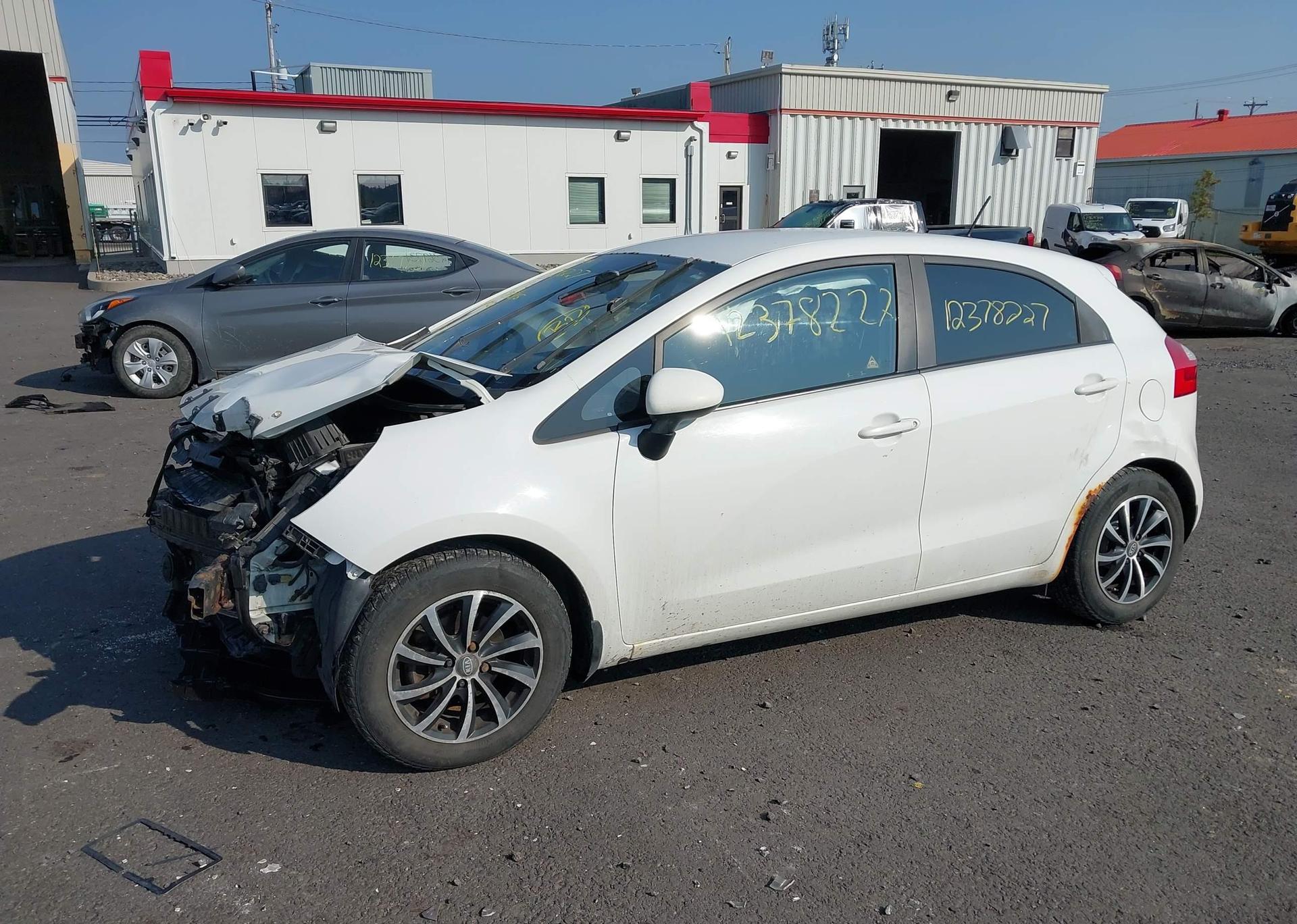 2015 KIA RIO LX