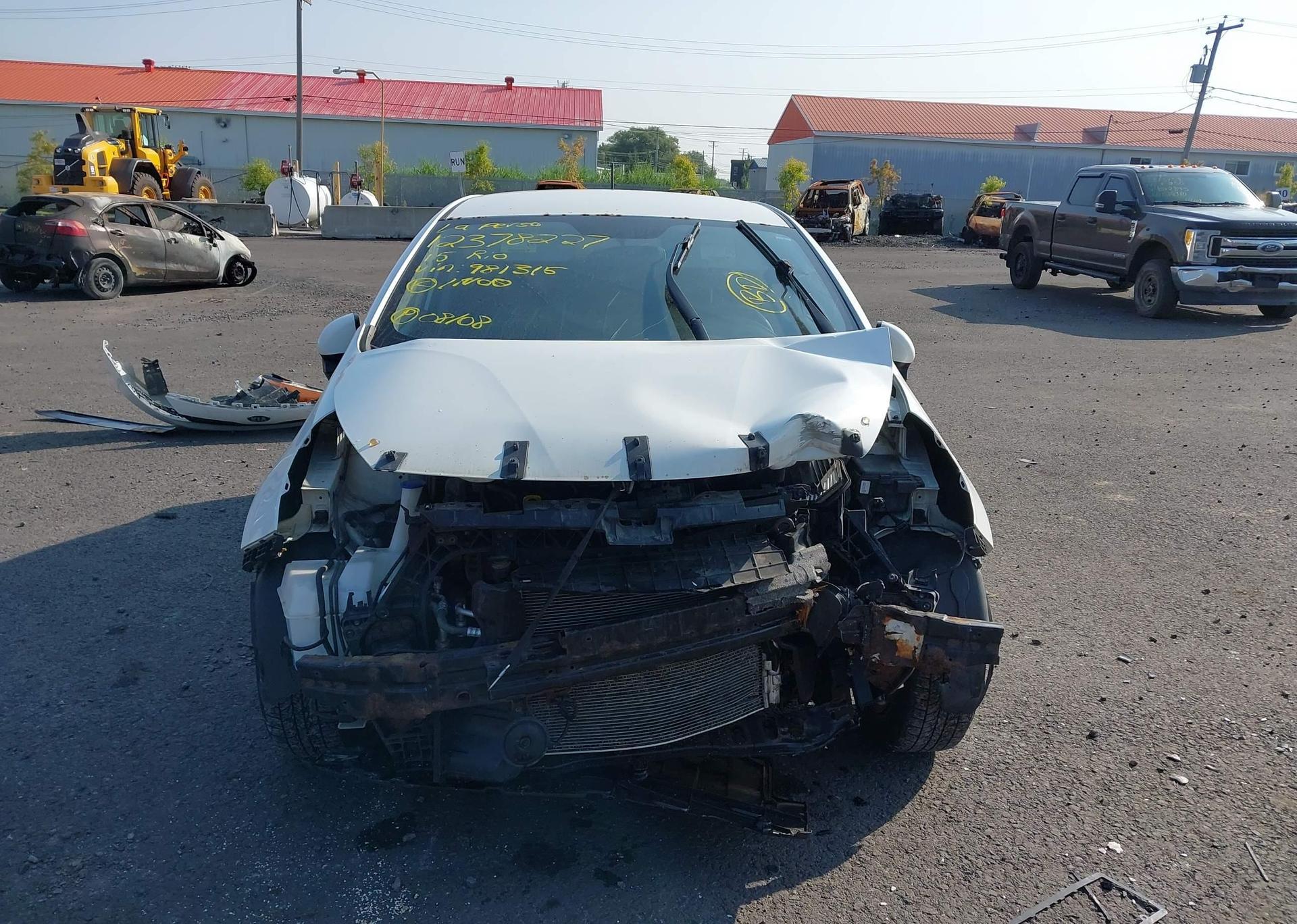 2015 KIA RIO LX