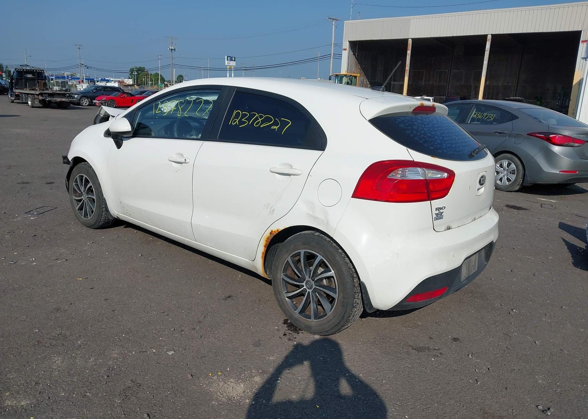 2015 KIA RIO LX