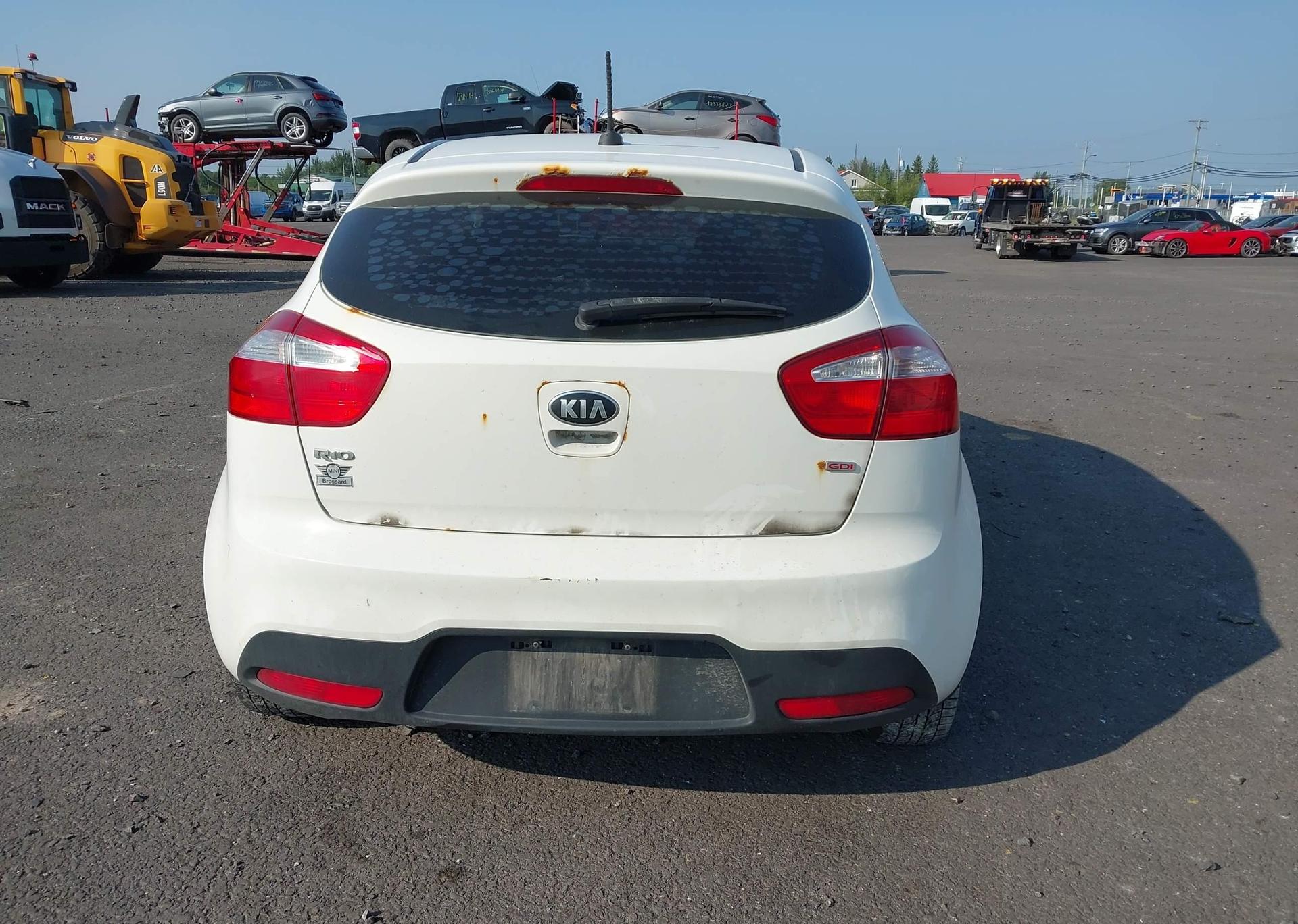 2015 KIA RIO LX