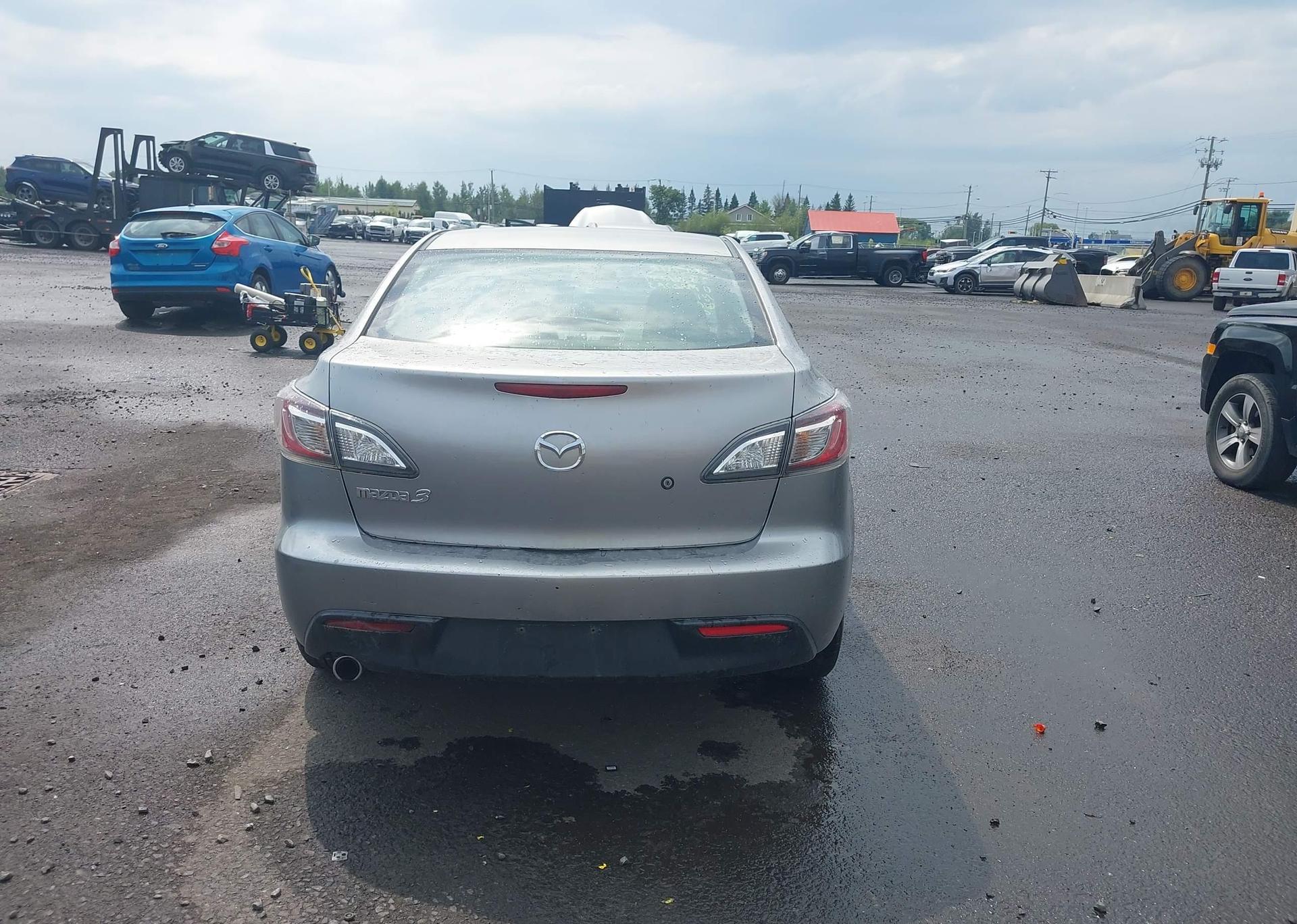 2010 MAZDA 3 I