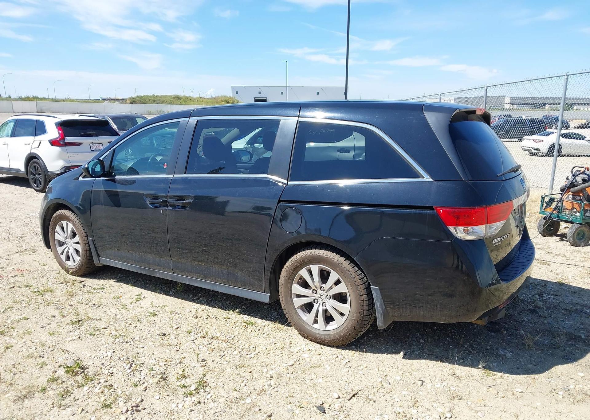 2017 HONDA Odyssey se