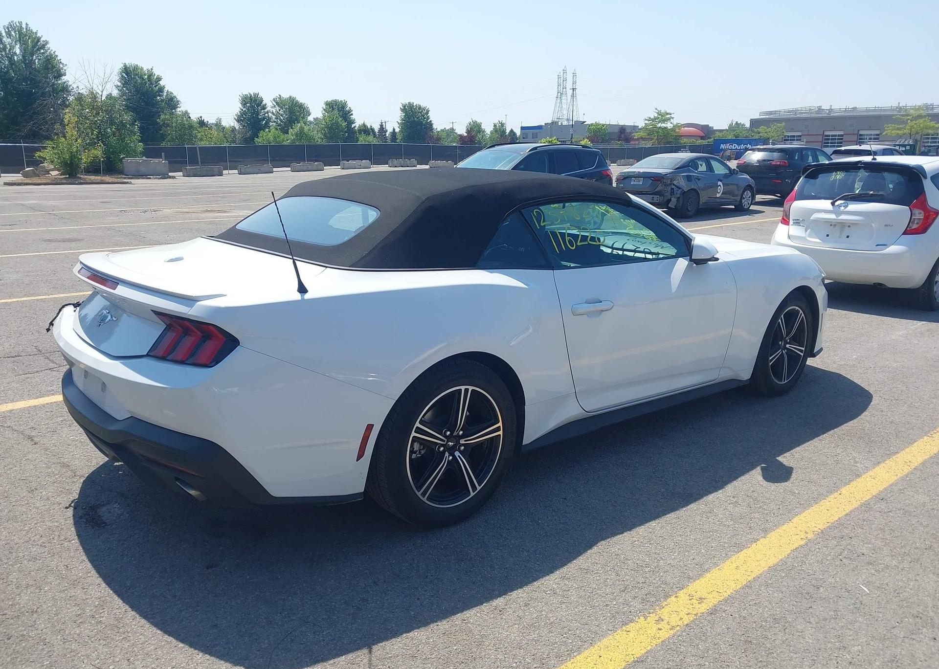 2025 FORD MUSTANG