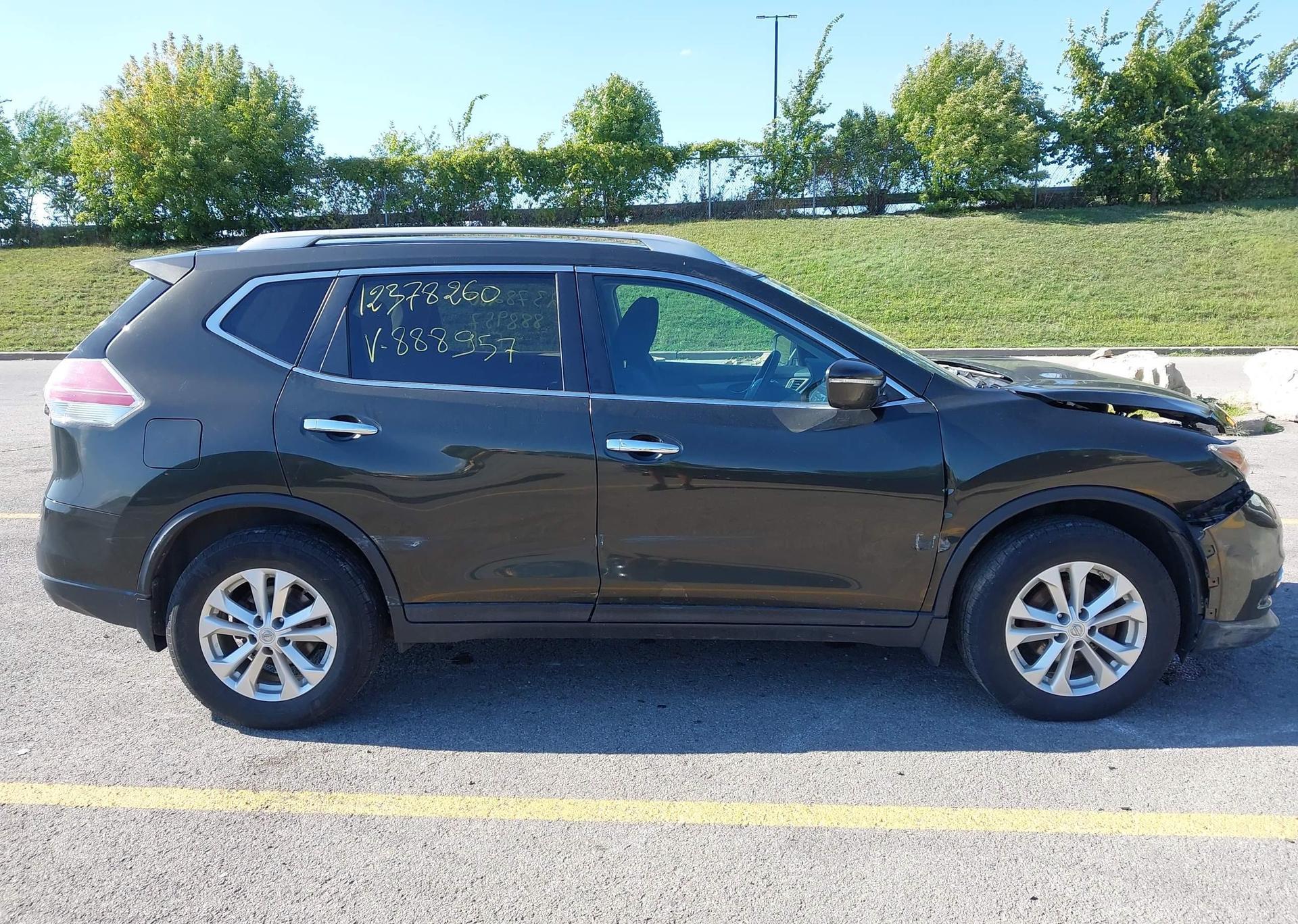 2015 NISSAN ROGUE S