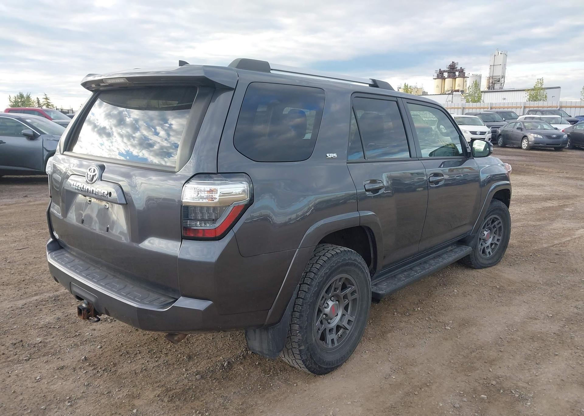 2019 TOYOTA 4RUNNER SR5