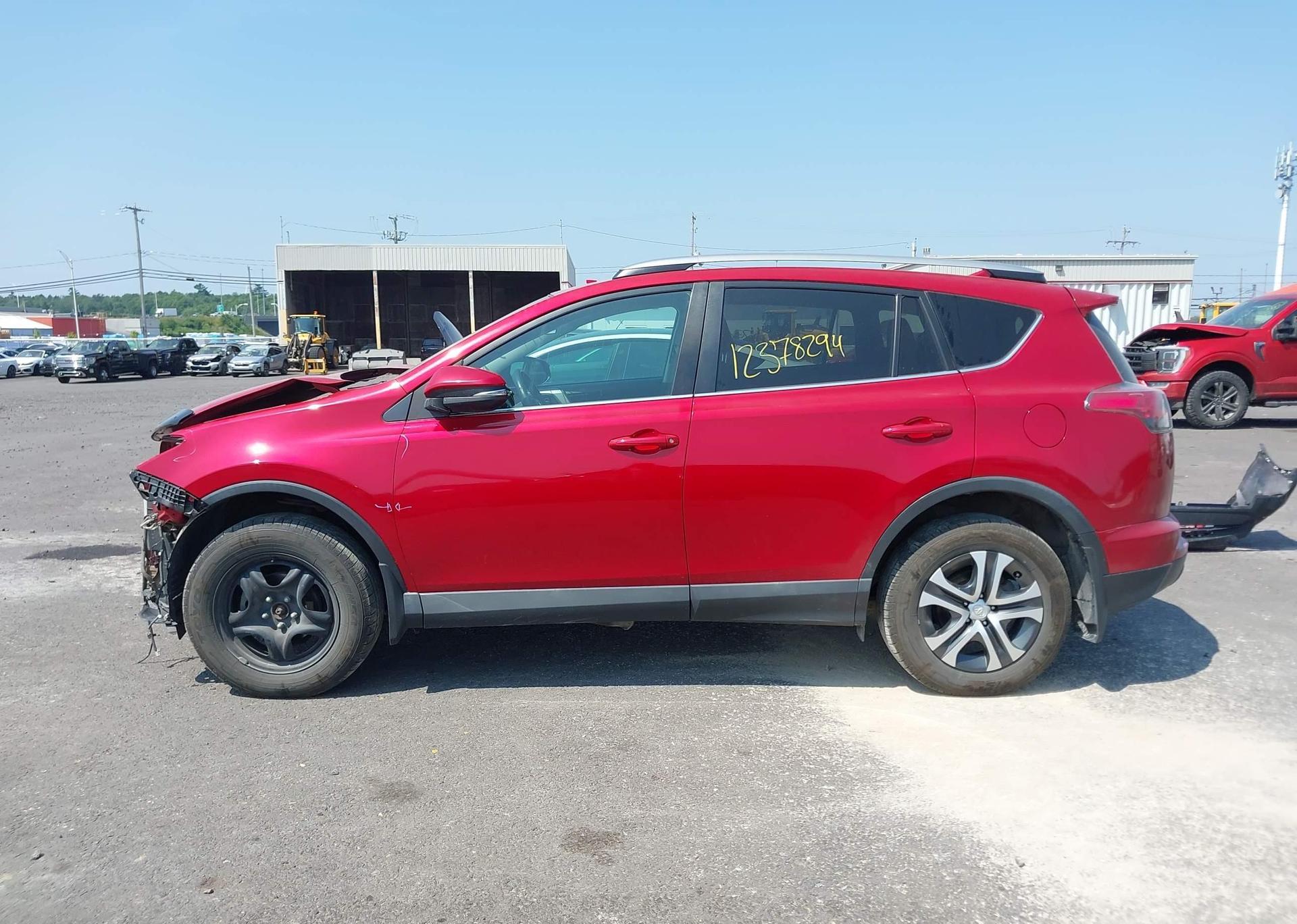 2017 TOYOTA RAV4 LE