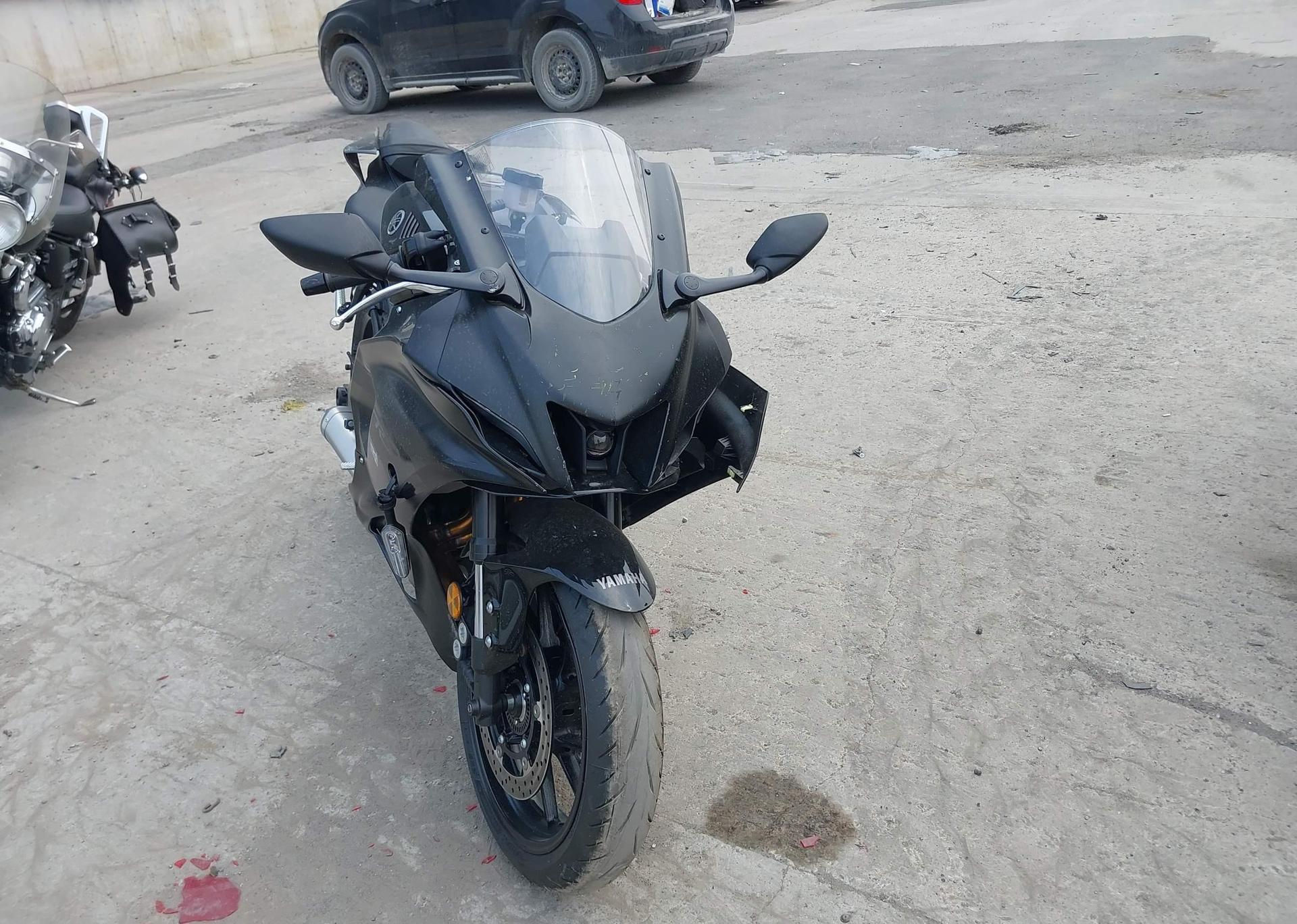 2025 YAMAHA YZFR7