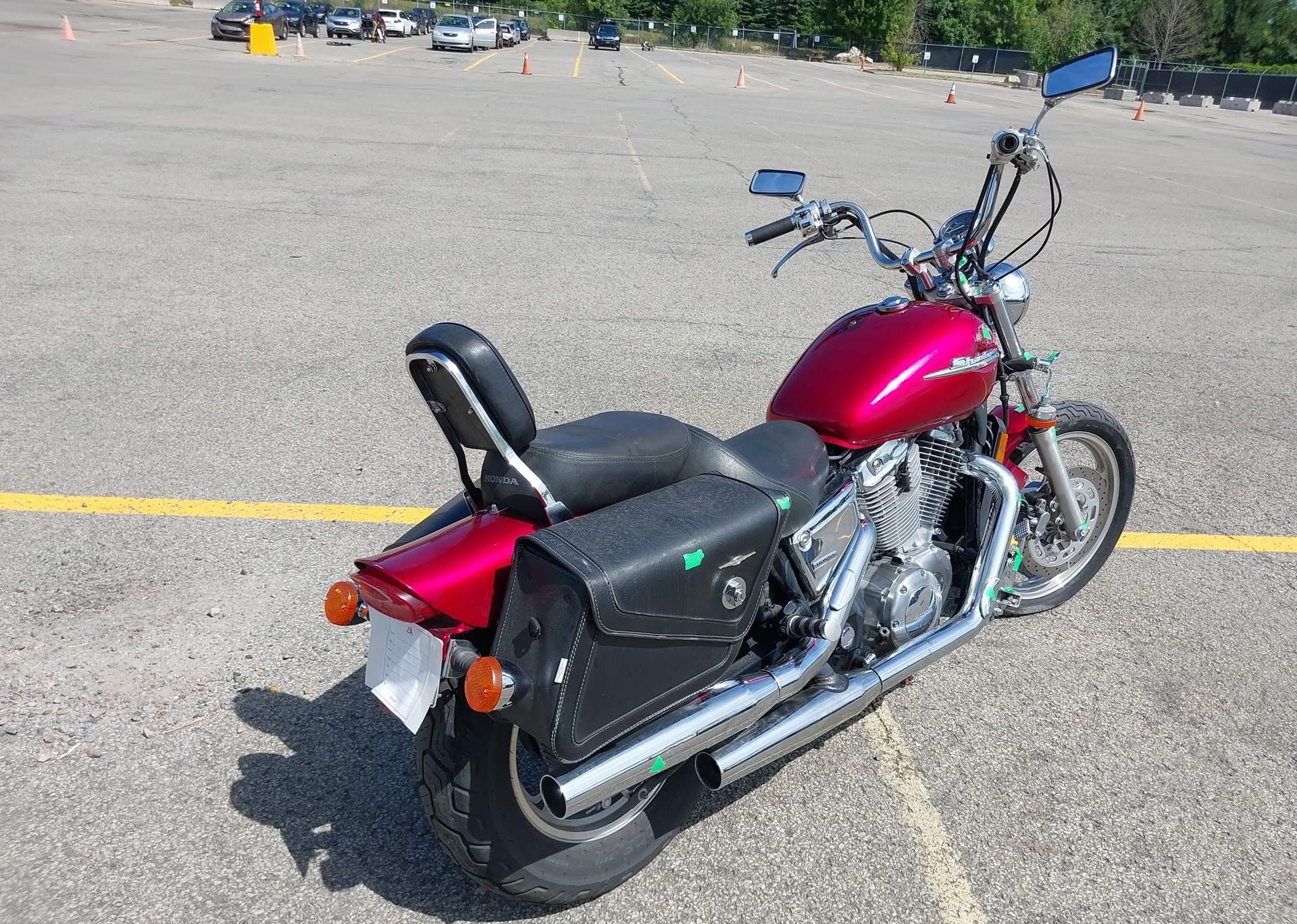 2005 HONDA VT1100 C3