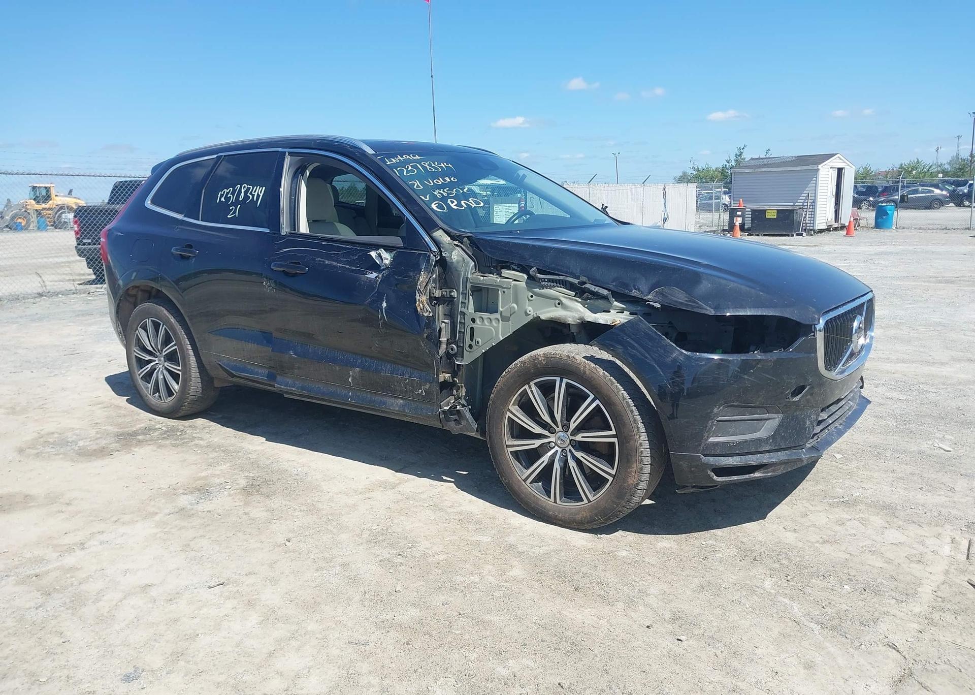 2021 VOLVO XC60 T6 MOMENTUM