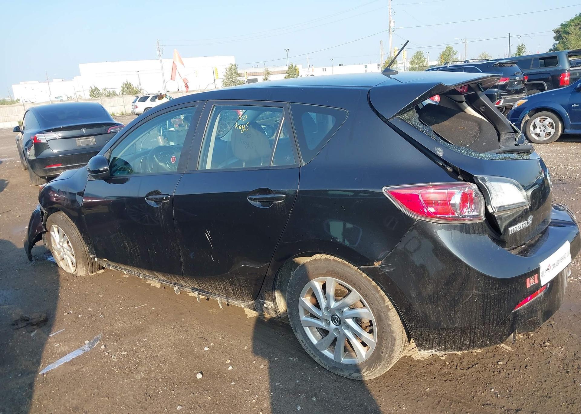 2013 MAZDA 3 I