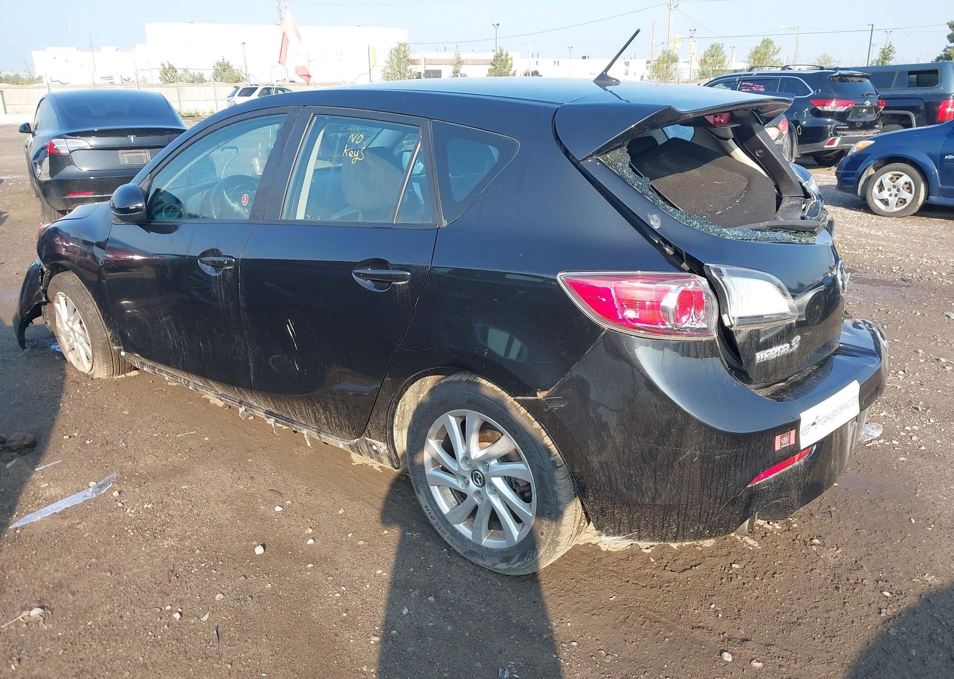 2013 MAZDA 3 I