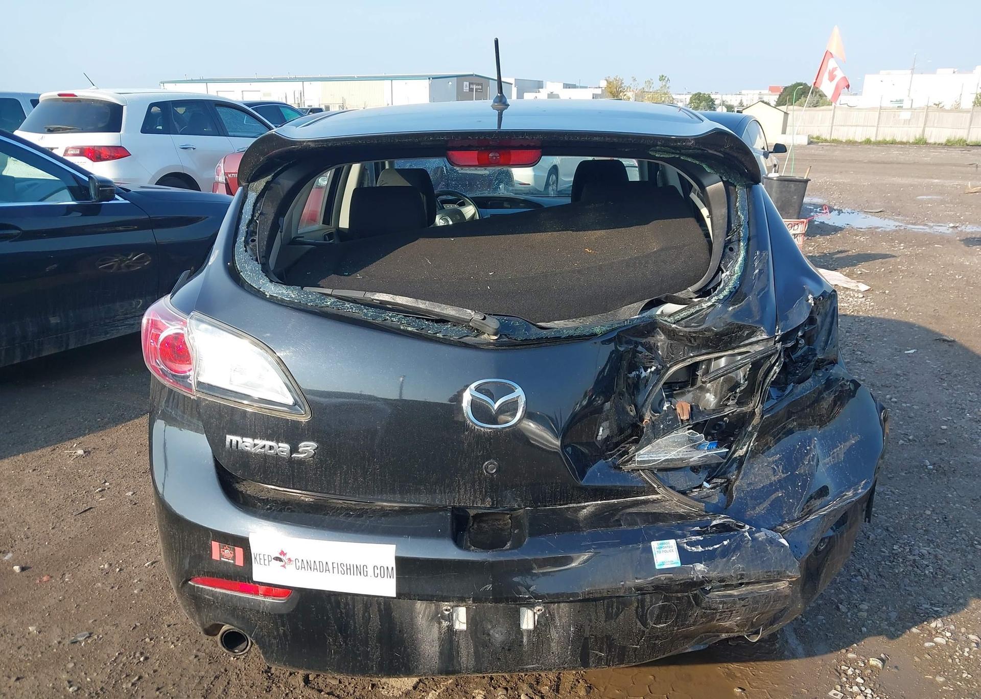 2013 MAZDA 3 I