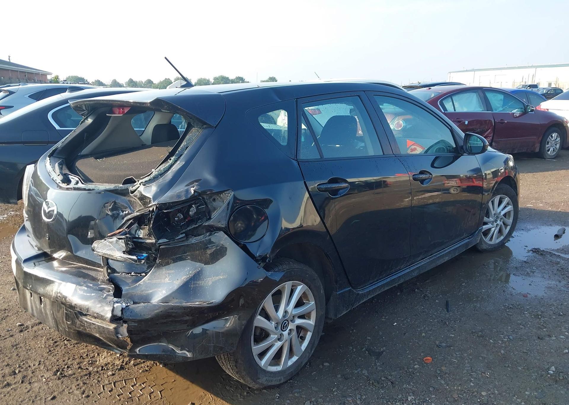 2013 MAZDA 3 I