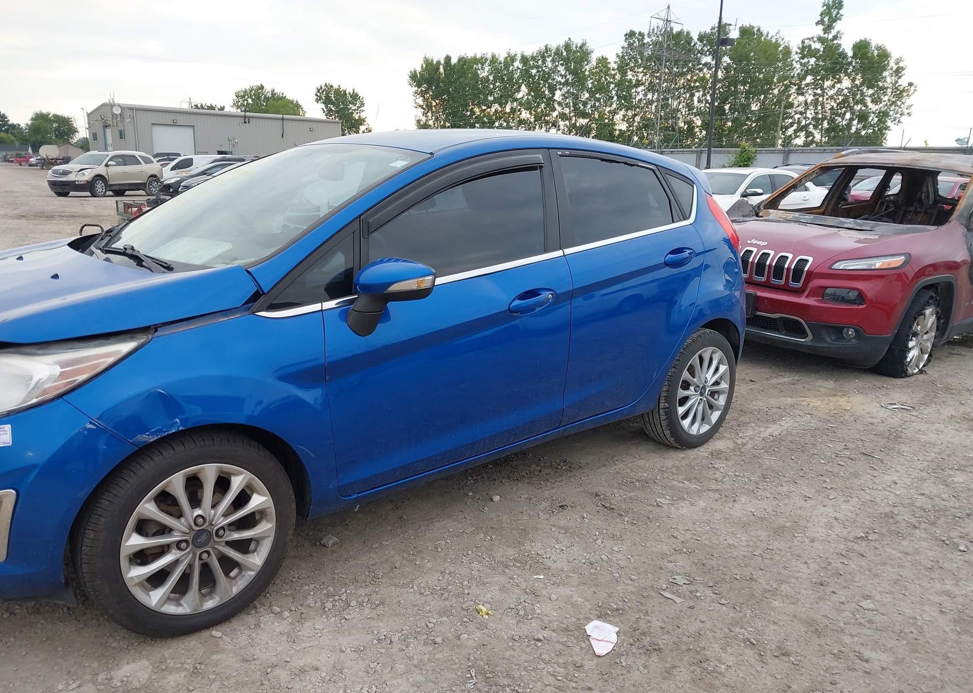 2011 FORD FIESTA SES
