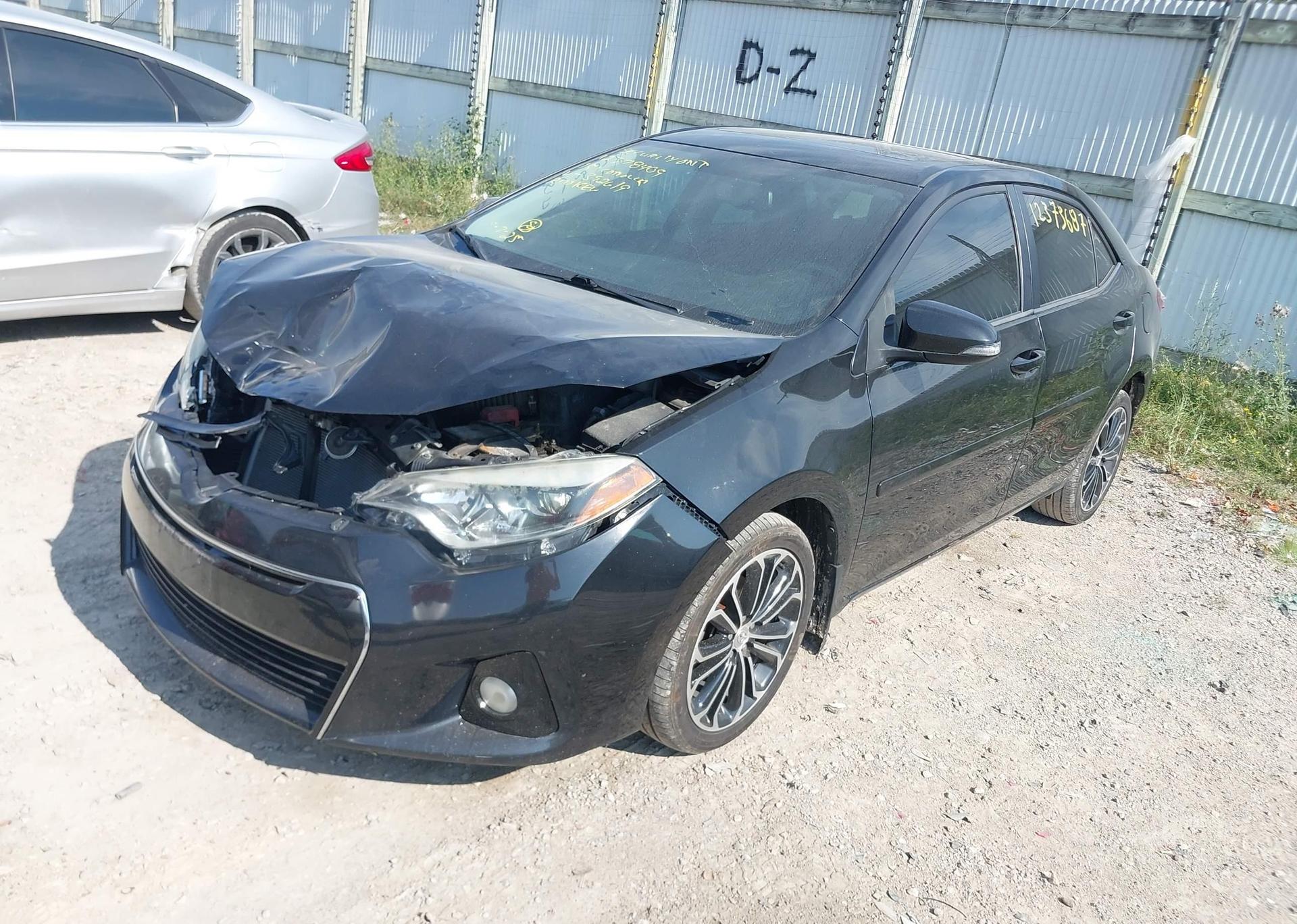 2015 TOYOTA COROLLA S