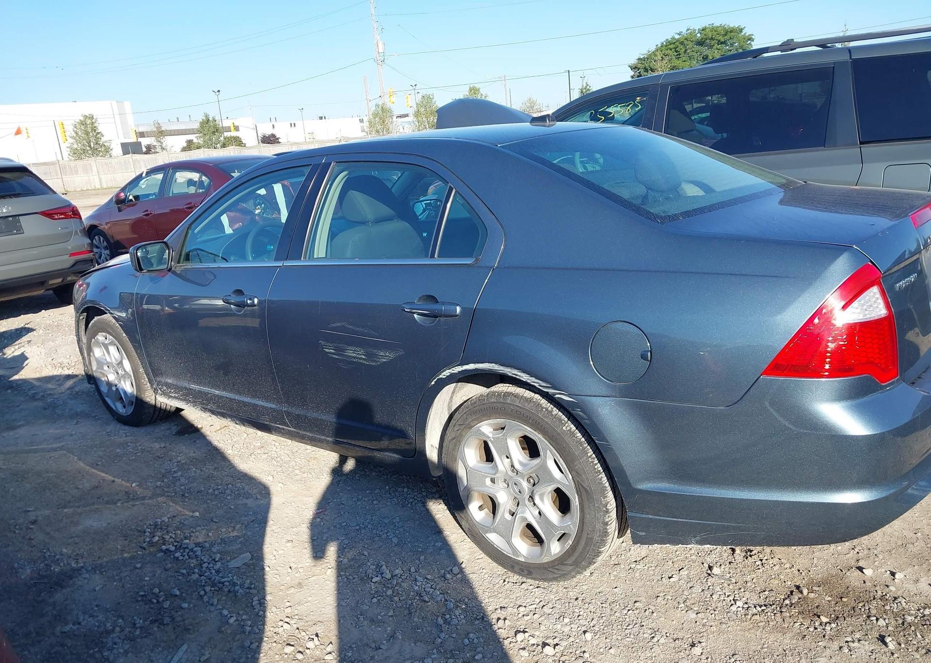 2011 FORD FUSION SE