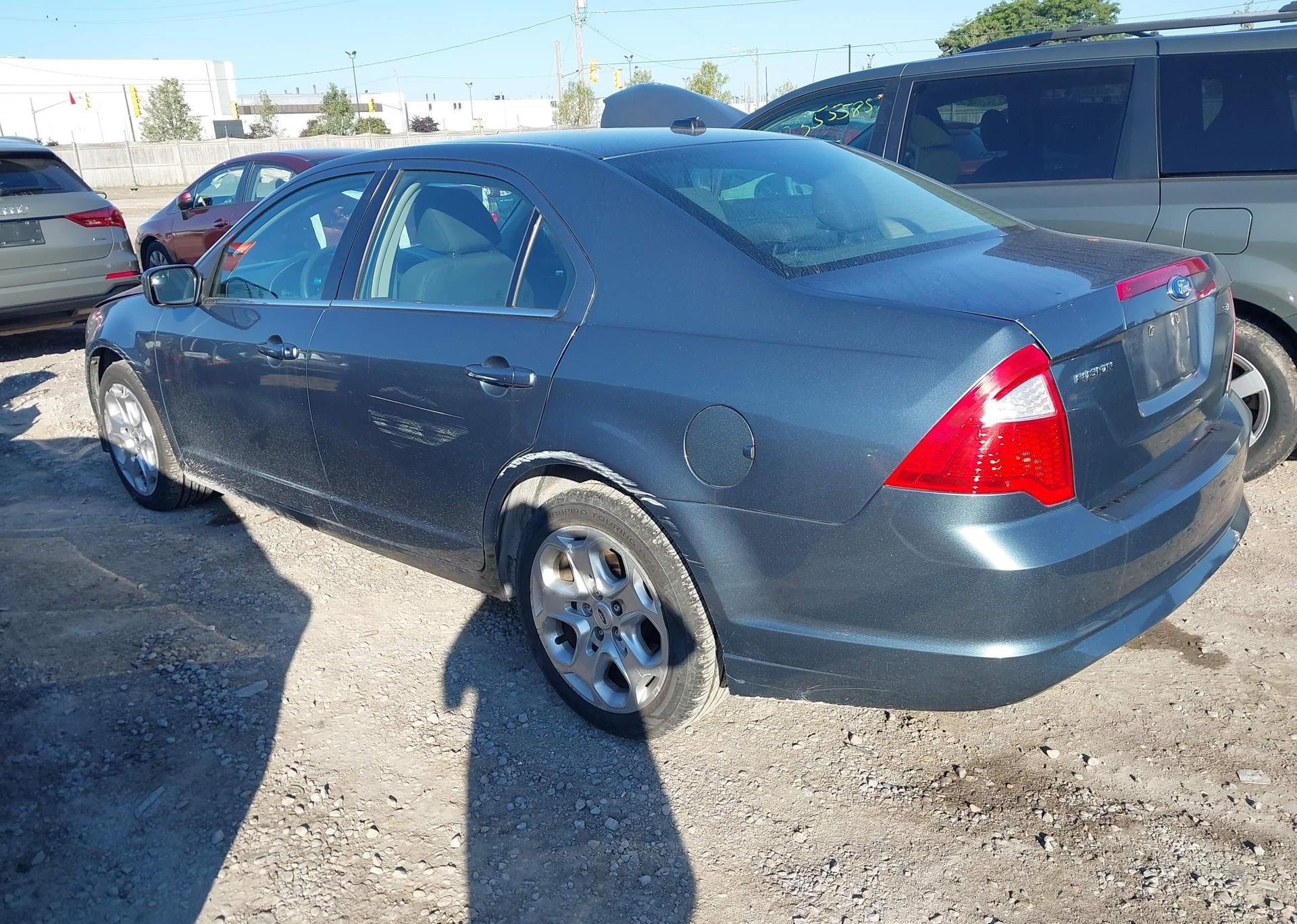 2011 FORD FUSION SE