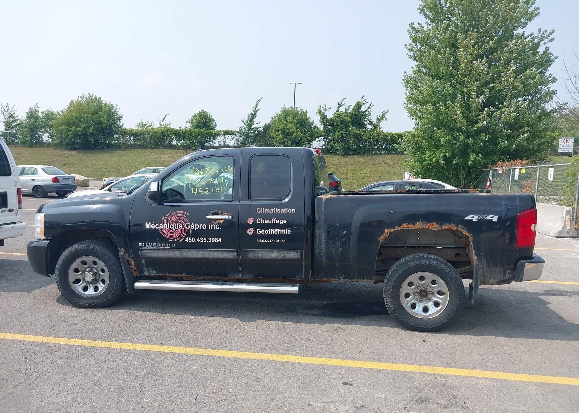2011 CHEVROLET SILVERADO K1500 LS