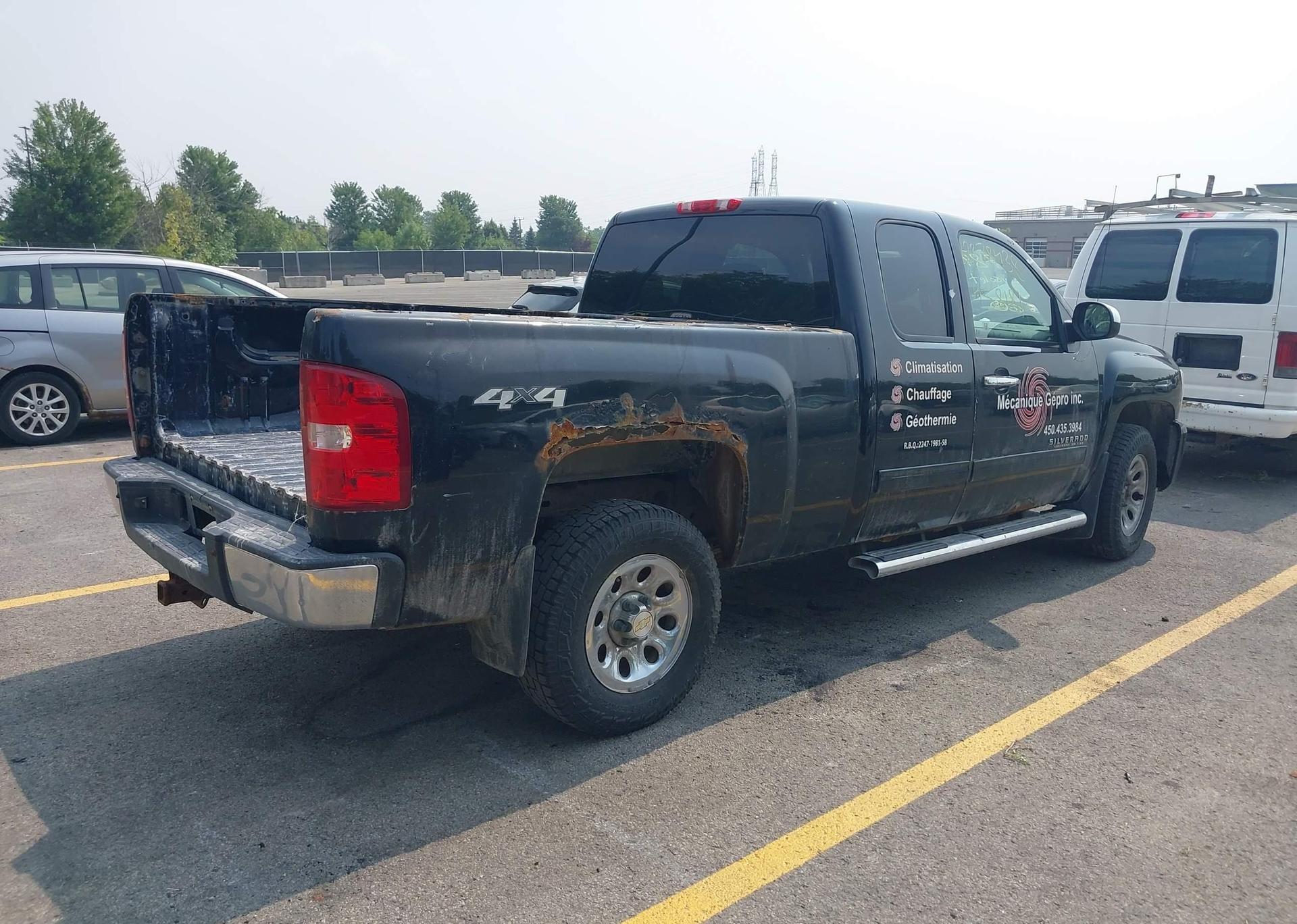 2011 CHEVROLET SILVERADO K1500 LS